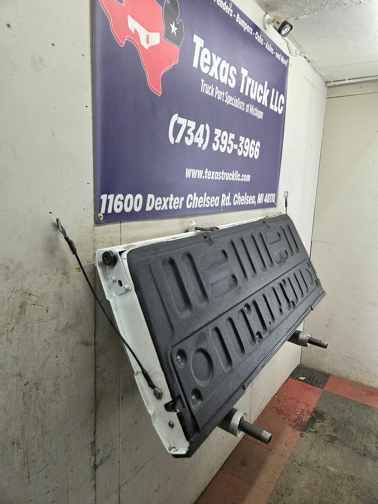 2017-2022 Ford Super Duty Platinum Tailgate With Step F250 F350 F450 F550