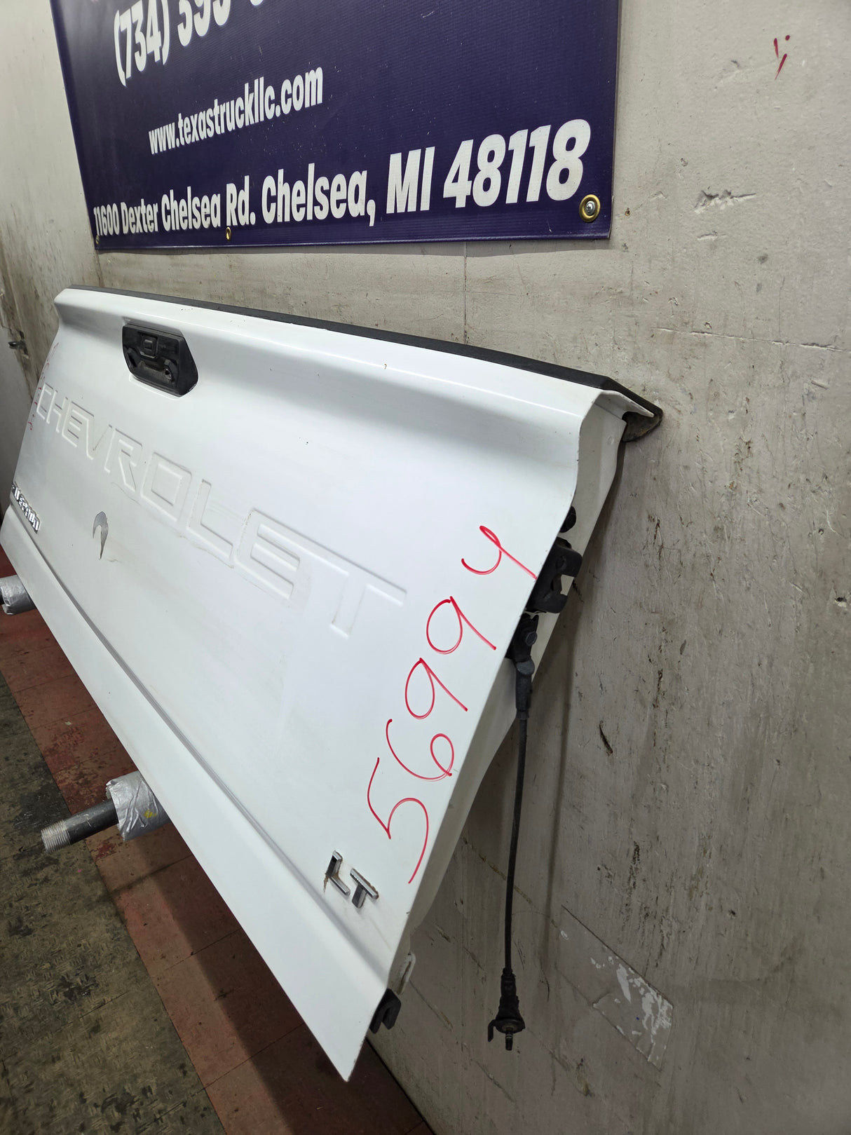 2019-2025 Chevrolet Silverado 2500 3500 Truck Tailgate