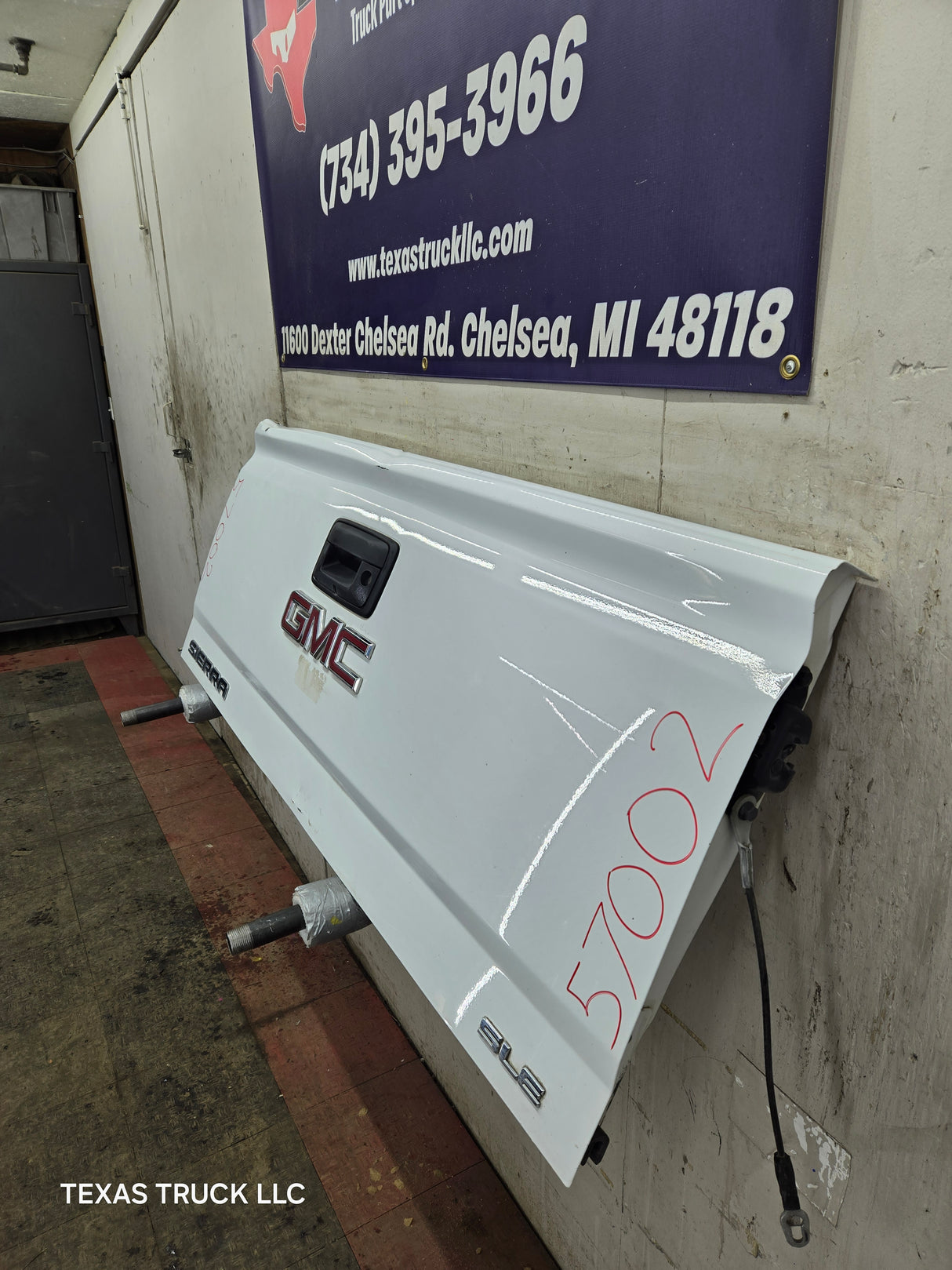 2014-2019 Chevrolet Silverado / GMC Sierra 1500 2500 3500 HD Tailgate