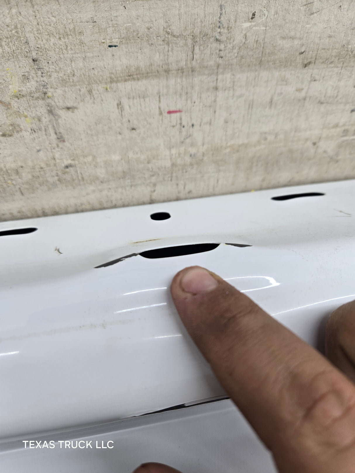 2014-2019 Chevrolet Silverado / GMC Sierra 1500 2500 3500 HD Tailgate