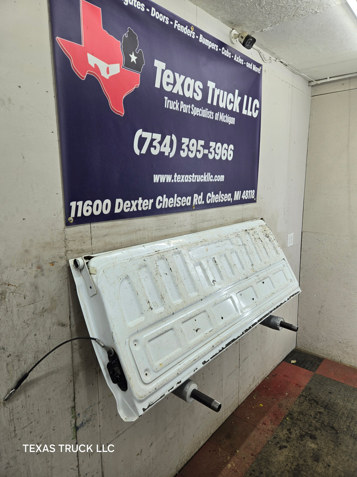 2014-2019 Chevrolet Silverado / GMC Sierra 1500 2500 3500 HD Tailgate