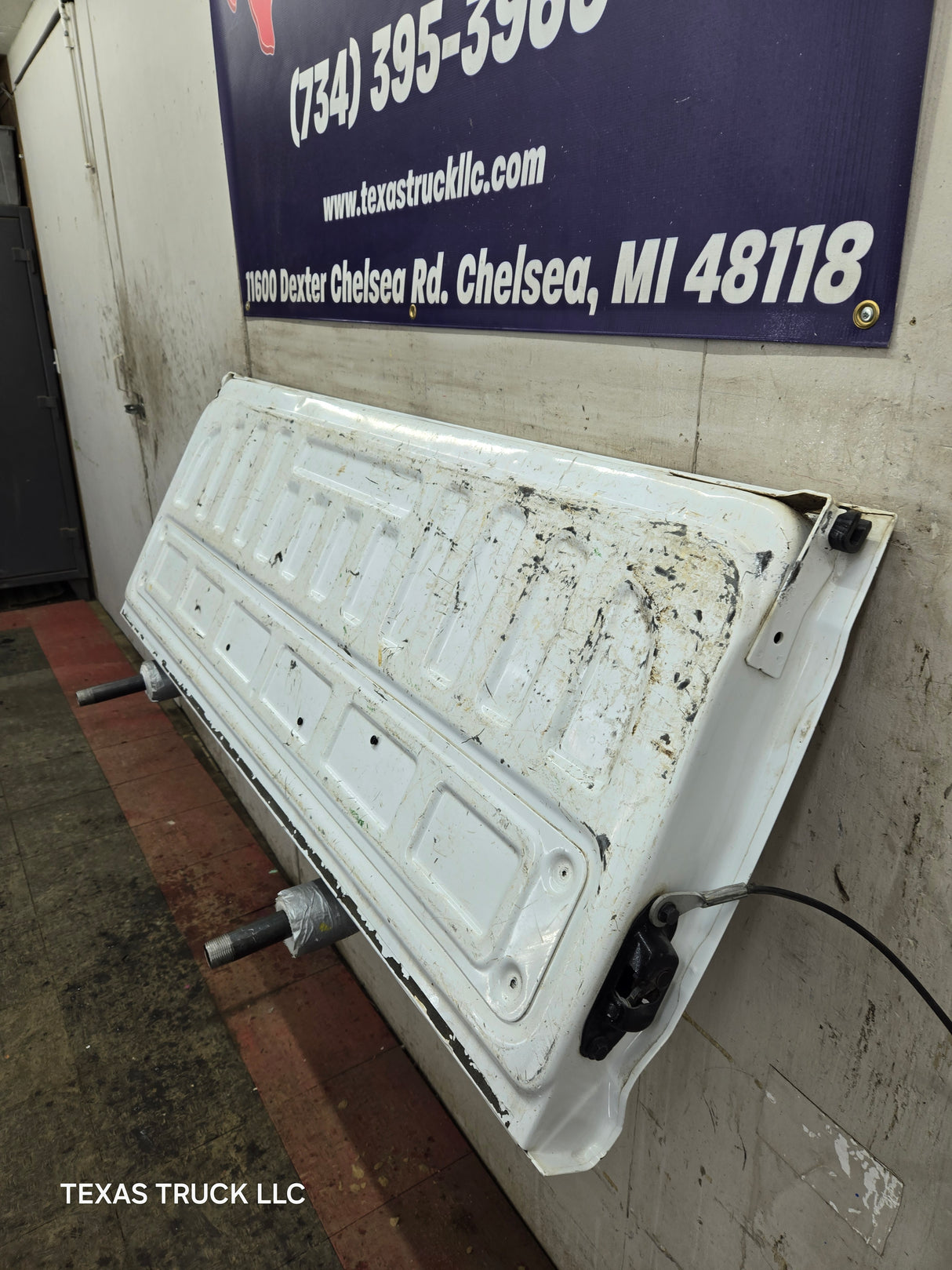 2014-2019 Chevrolet Silverado / GMC Sierra 1500 2500 3500 HD Tailgate