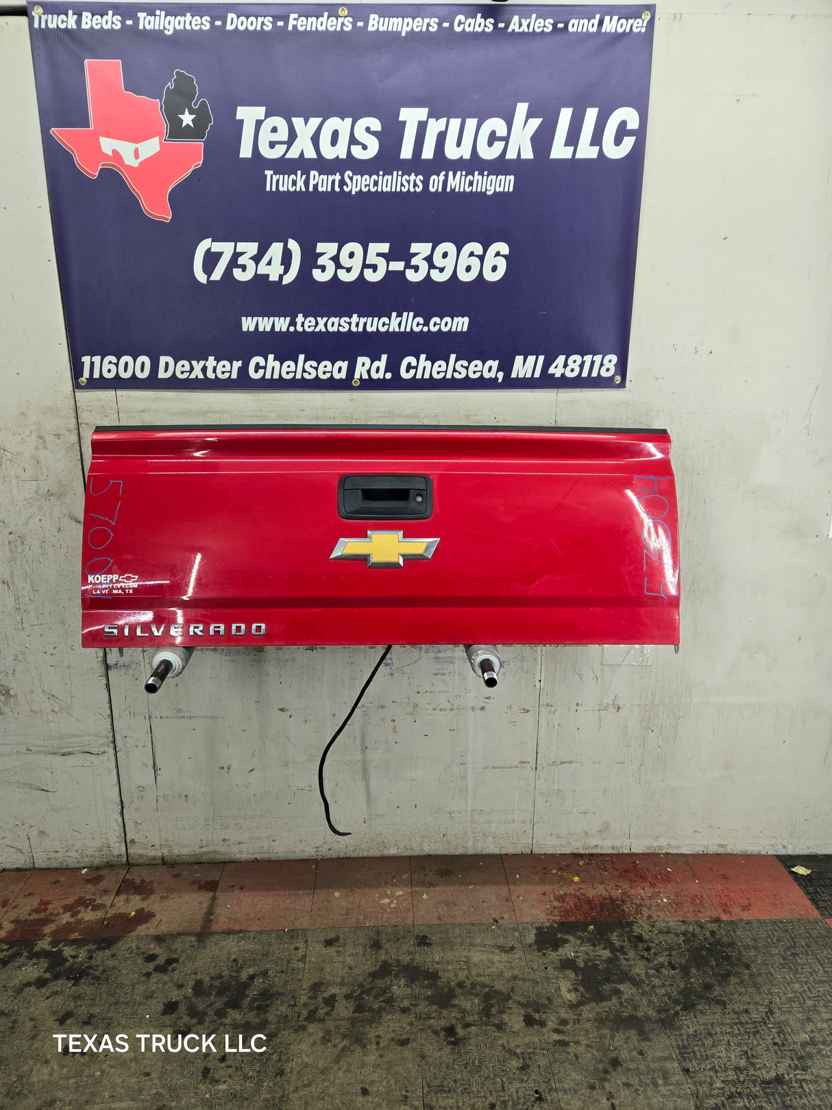 2014-2019 Chevrolet Silverado / GMC Sierra 1500 2500 3500 HD Tailgate