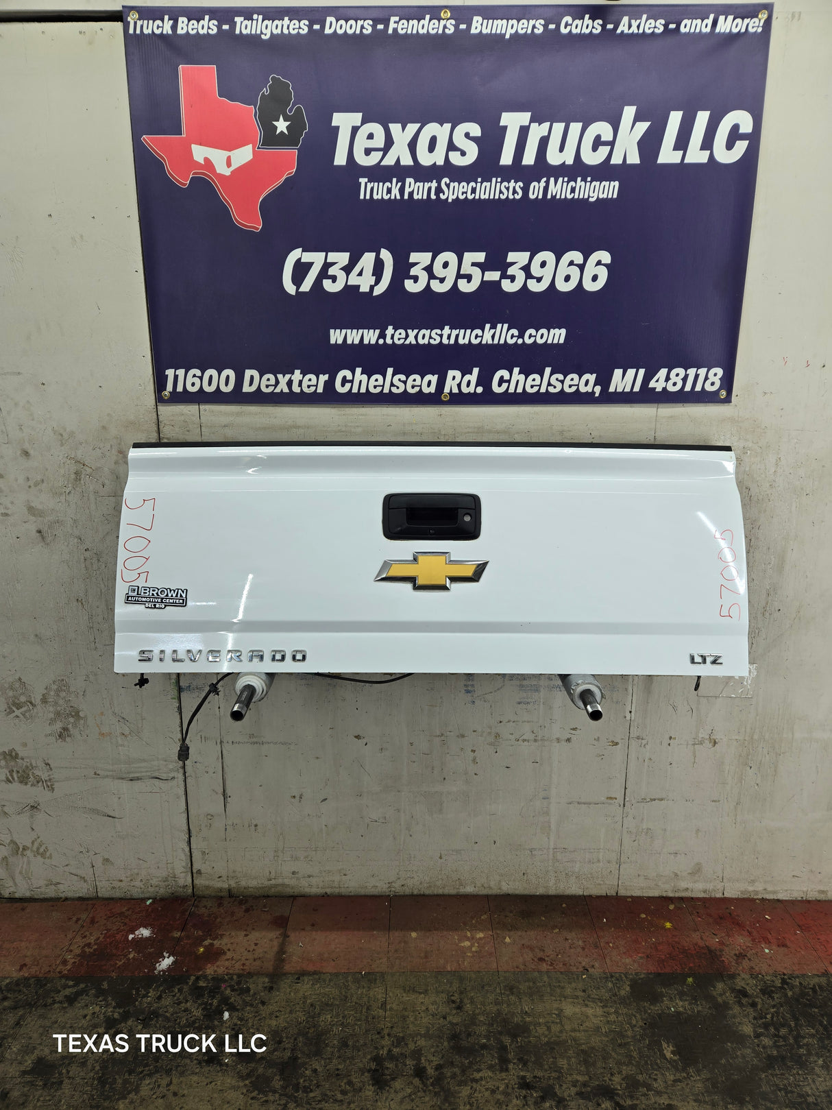 2014-2019 Chevrolet Silverado / GMC Sierra 1500 2500 3500 HD Tailgate