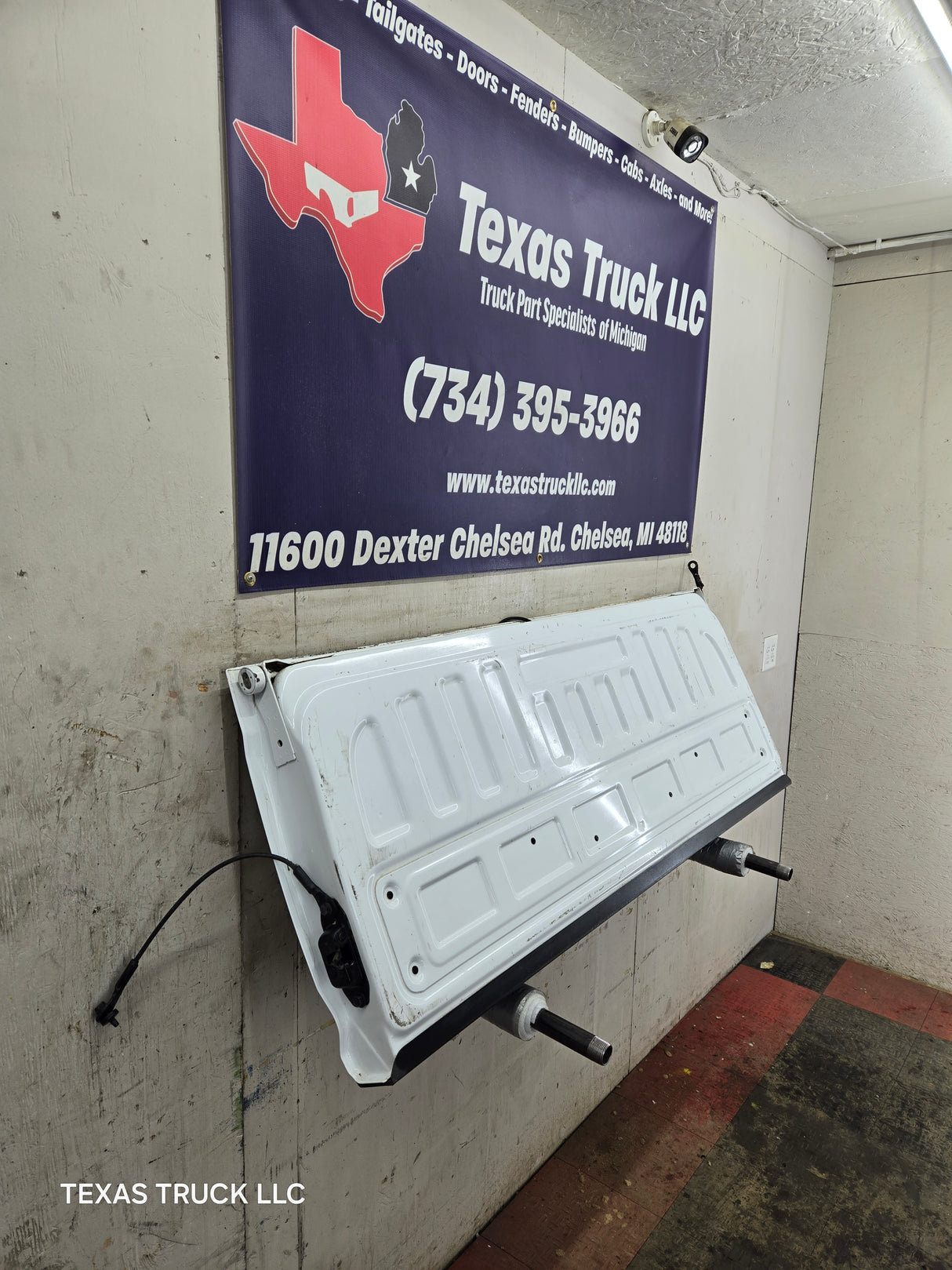 2014-2019 Chevrolet Silverado / GMC Sierra 1500 2500 3500 HD Tailgate