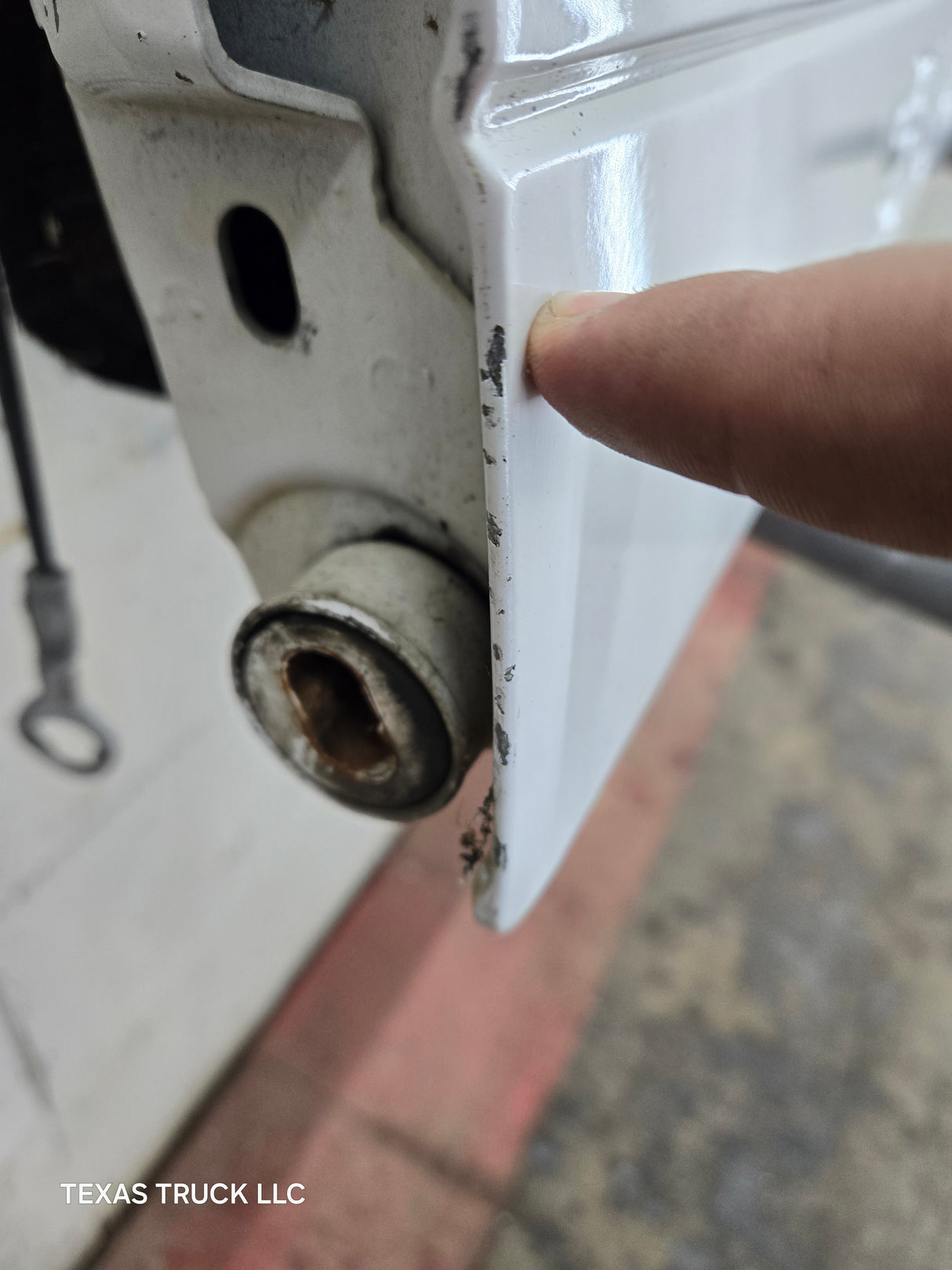 2008-2016 Ford Super Duty Tailgate with step F250 F350 F450 F550 - Pearl White