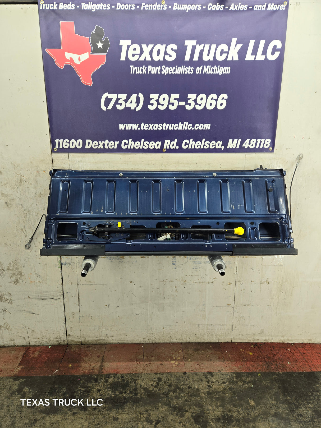 2008-2016 Ford Super Duty Tailgate with step F250 F350 F450 F550