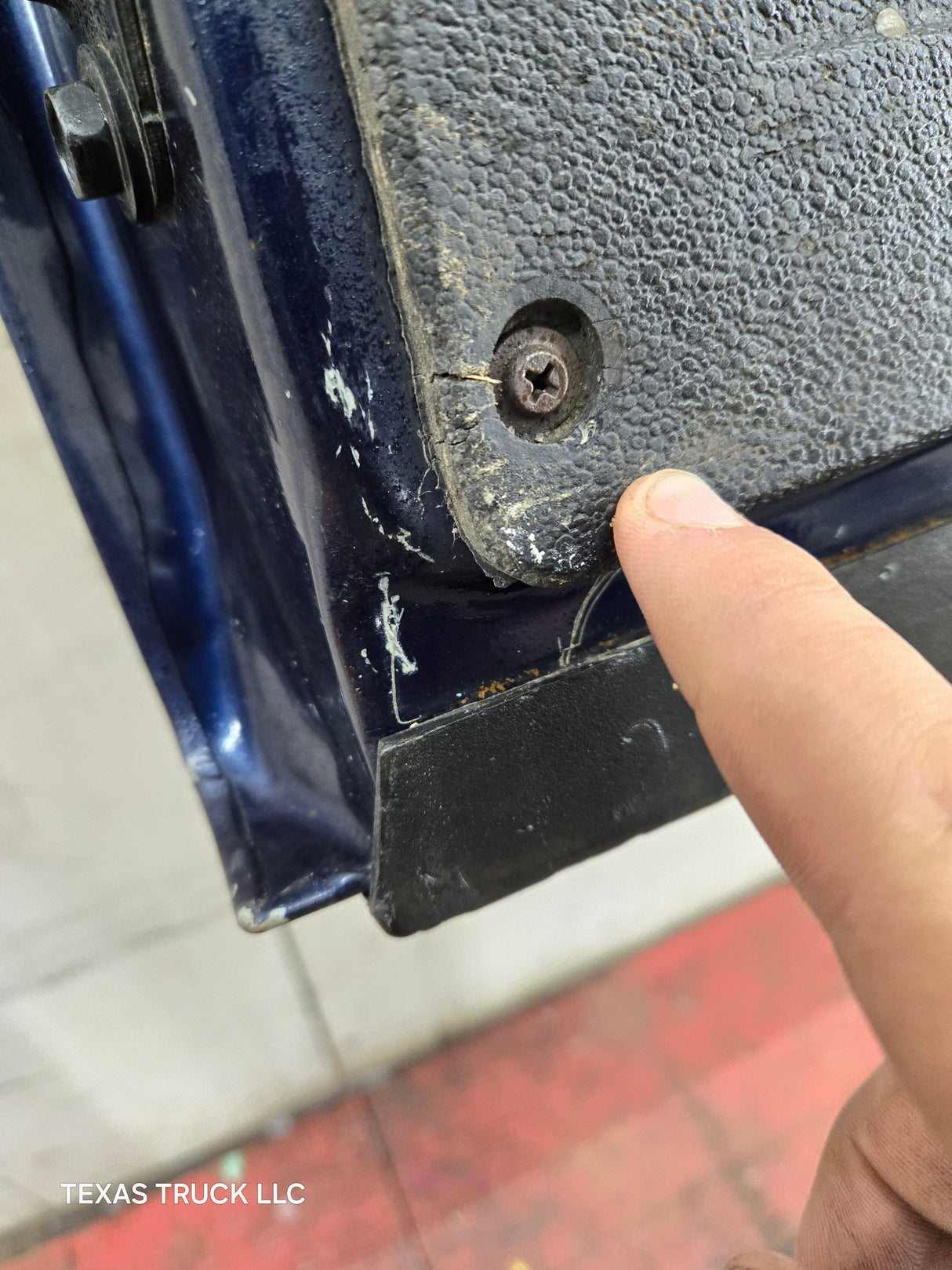 2007-2013 Chevrolet Silverado / GMC Sierra 1500 2500 3500 HD Tailgate