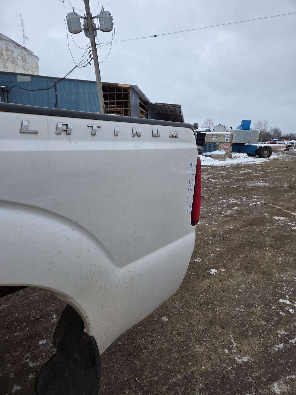 2011-2016 Ford F250 F350 Super Duty 6' 9" Short Truck Bed - Pearl White