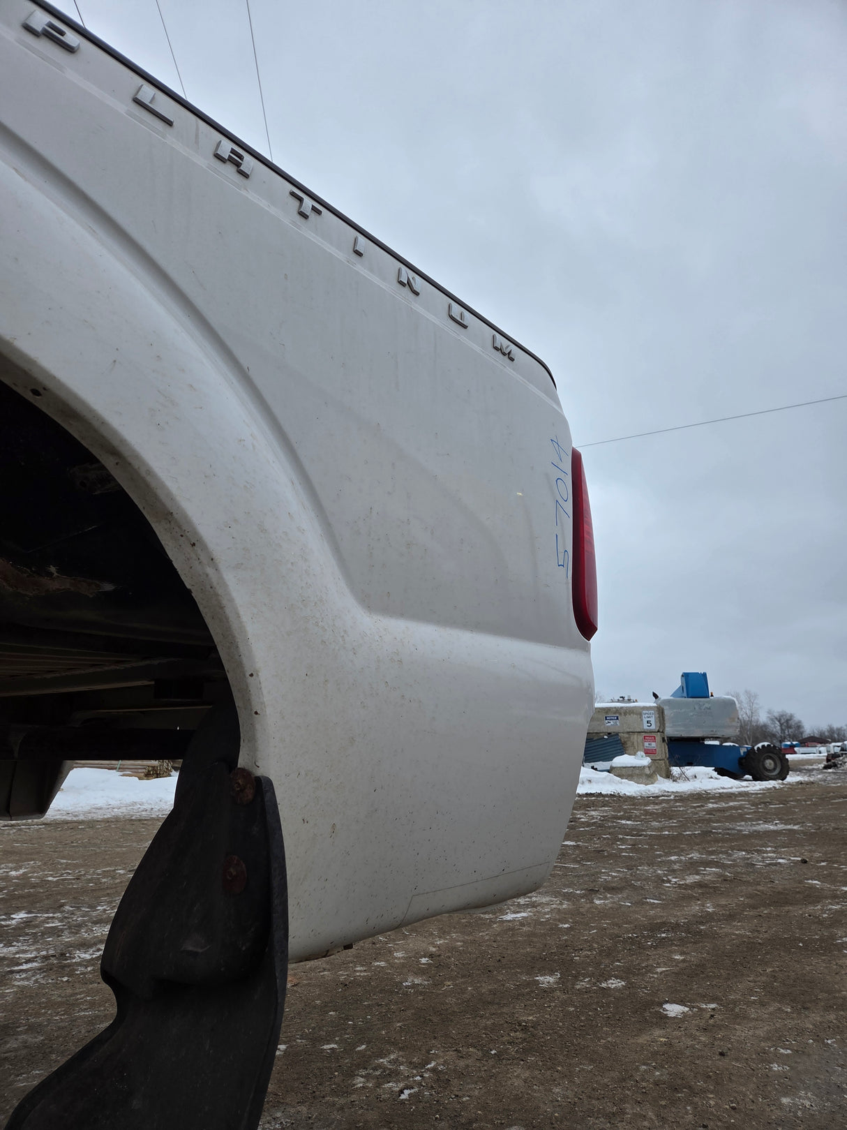 2011-2016 Ford F250 F350 Super Duty 6' 9" Short Truck Bed - Pearl White