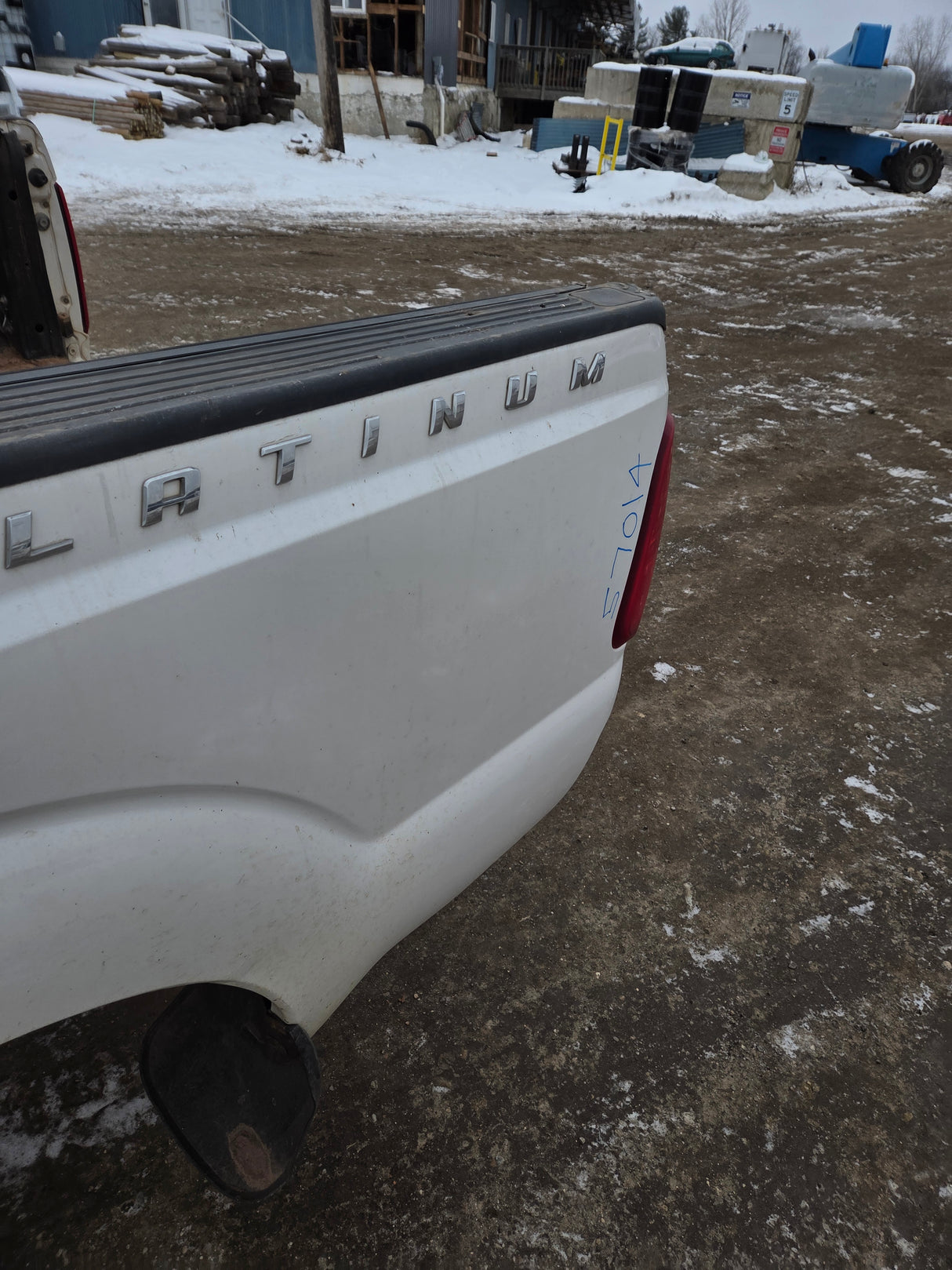 2011-2016 Ford F250 F350 Super Duty 6' 9" Short Truck Bed - Pearl White