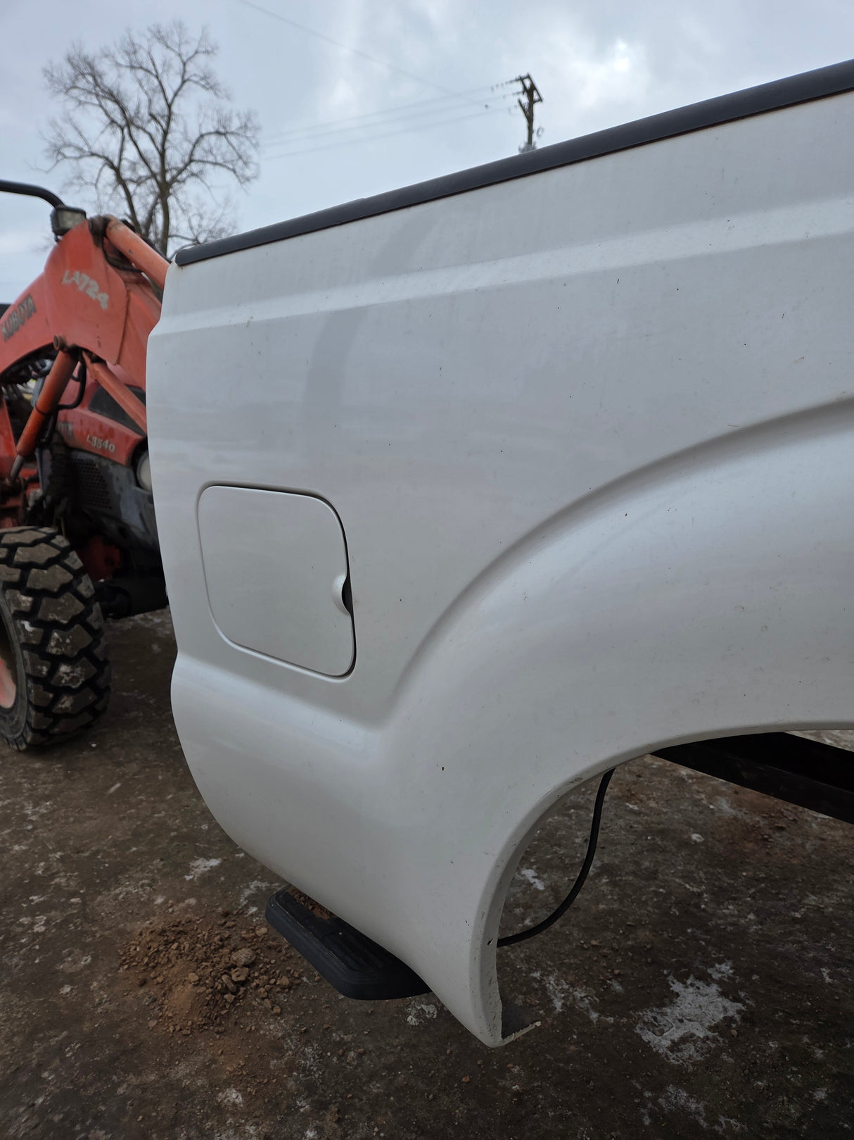 2011-2016 Ford F250 F350 Super Duty 6' 9" Short Truck Bed - Pearl White