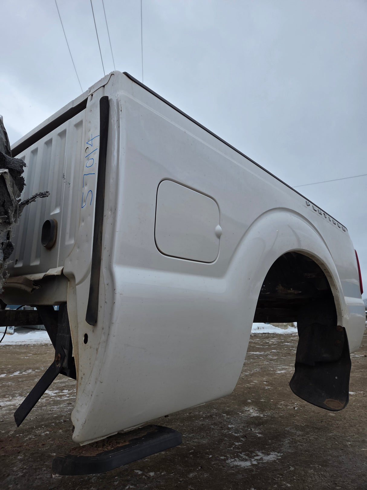 2011-2016 Ford F250 F350 Super Duty 6' 9" Short Truck Bed - Pearl White