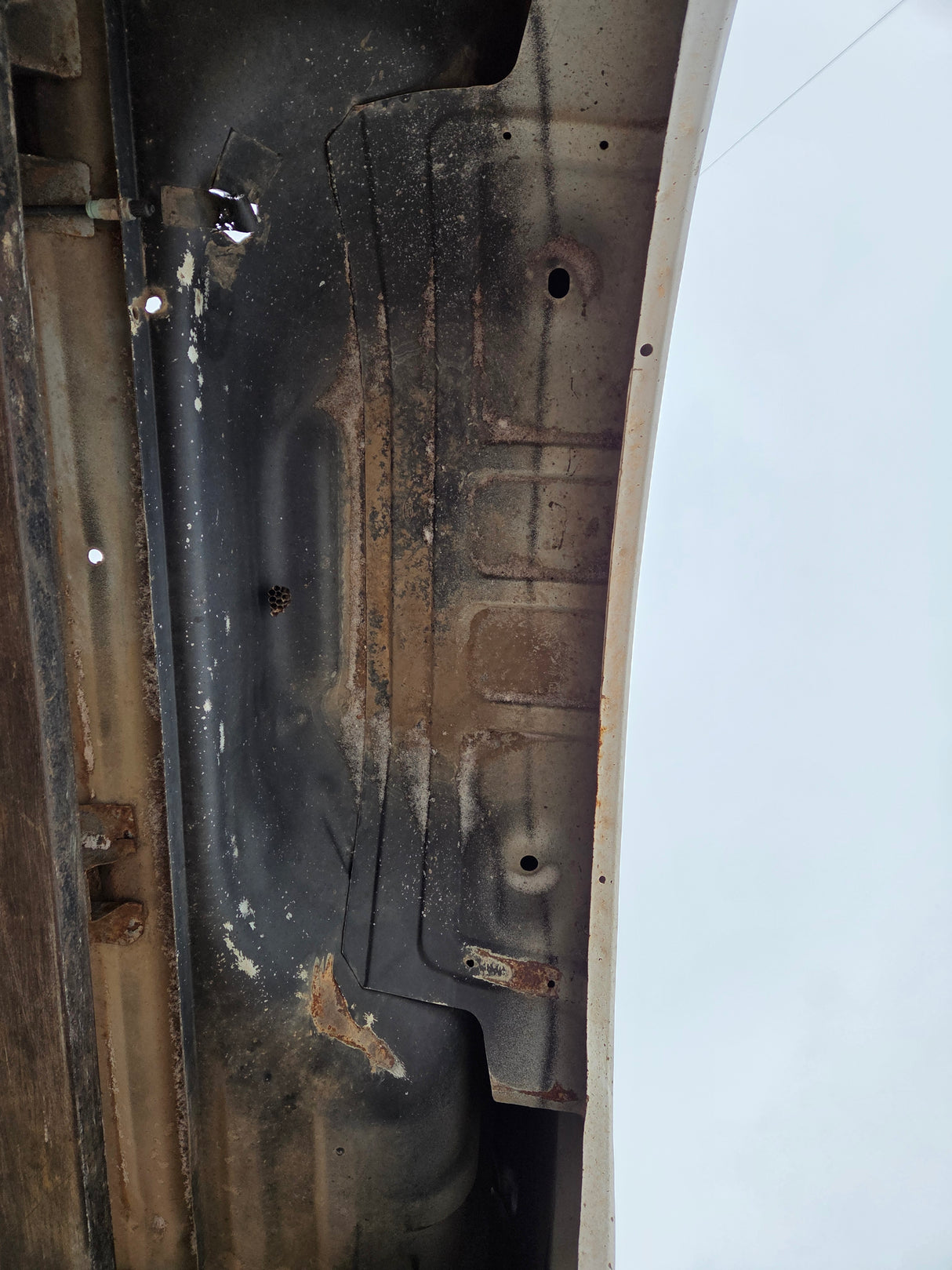 2011-2016 Ford F250 F350 Super Duty 6' 9" Short Truck Bed - Pearl White