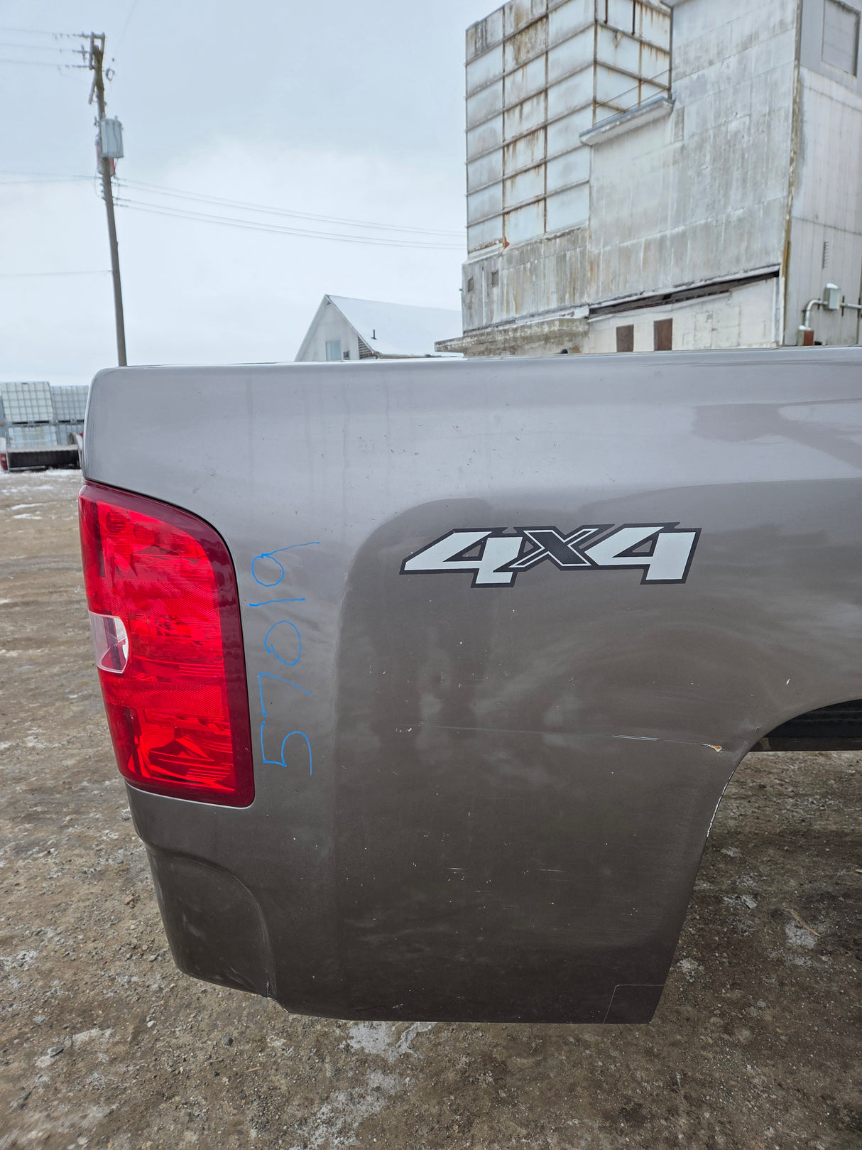 2007-2013 Chevrolet Silverado 1500 2500 3500 HD 8' Long Bed