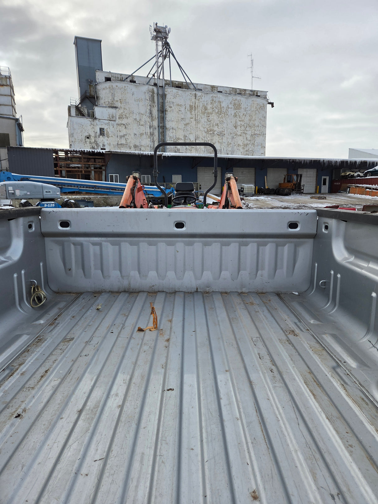 2014-2019 Chevrolet Silverado 1500 2500HD 3500 HD 8' Long Truck Bed