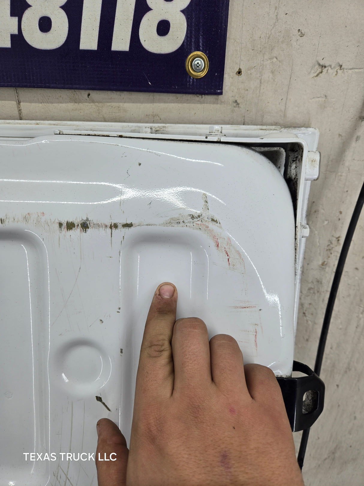 2021-2025 Ford F150 Tailgate / Lid - Oxford White