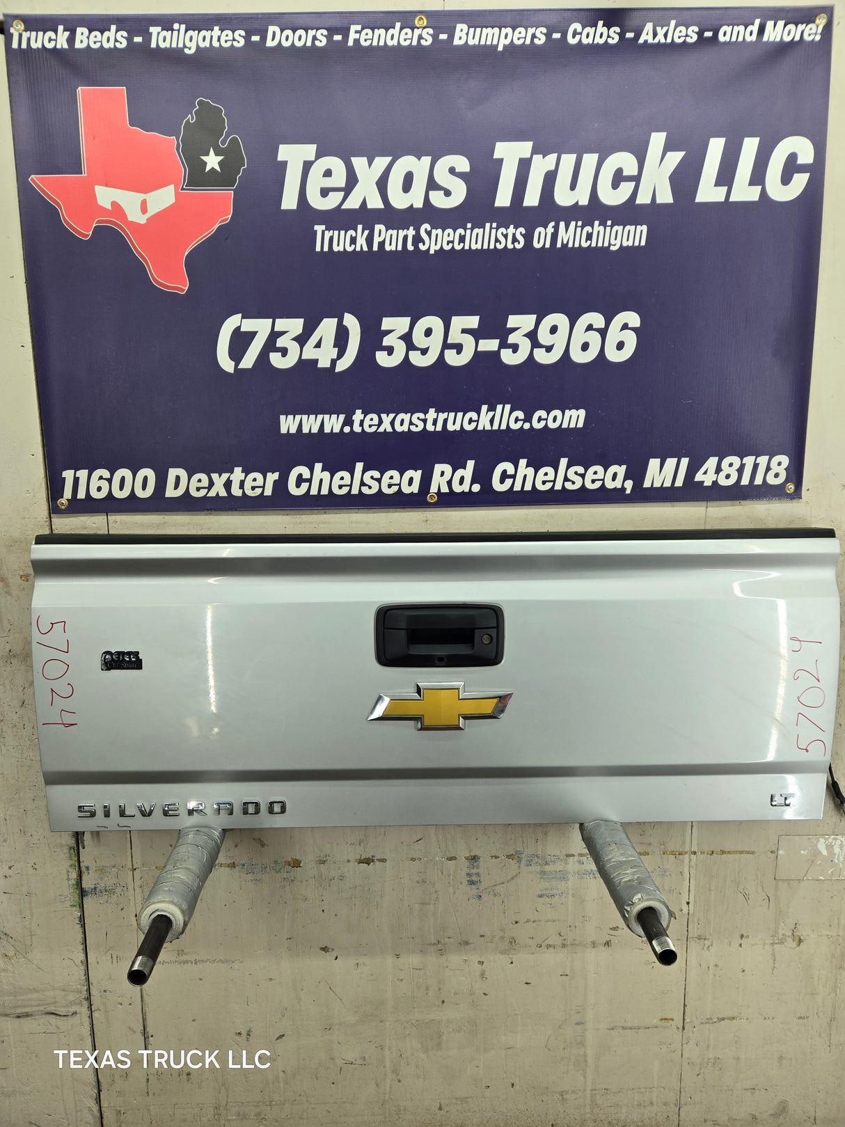 2014-2019 Chevrolet Silverado / GMC Sierra 1500 2500 3500 HD Tailgate