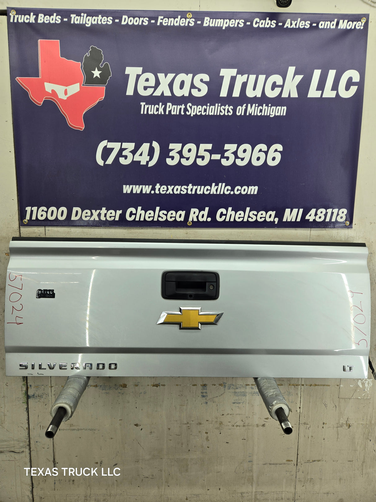 2014-2019 Chevrolet Silverado / GMC Sierra 1500 2500 3500 HD Tailgate