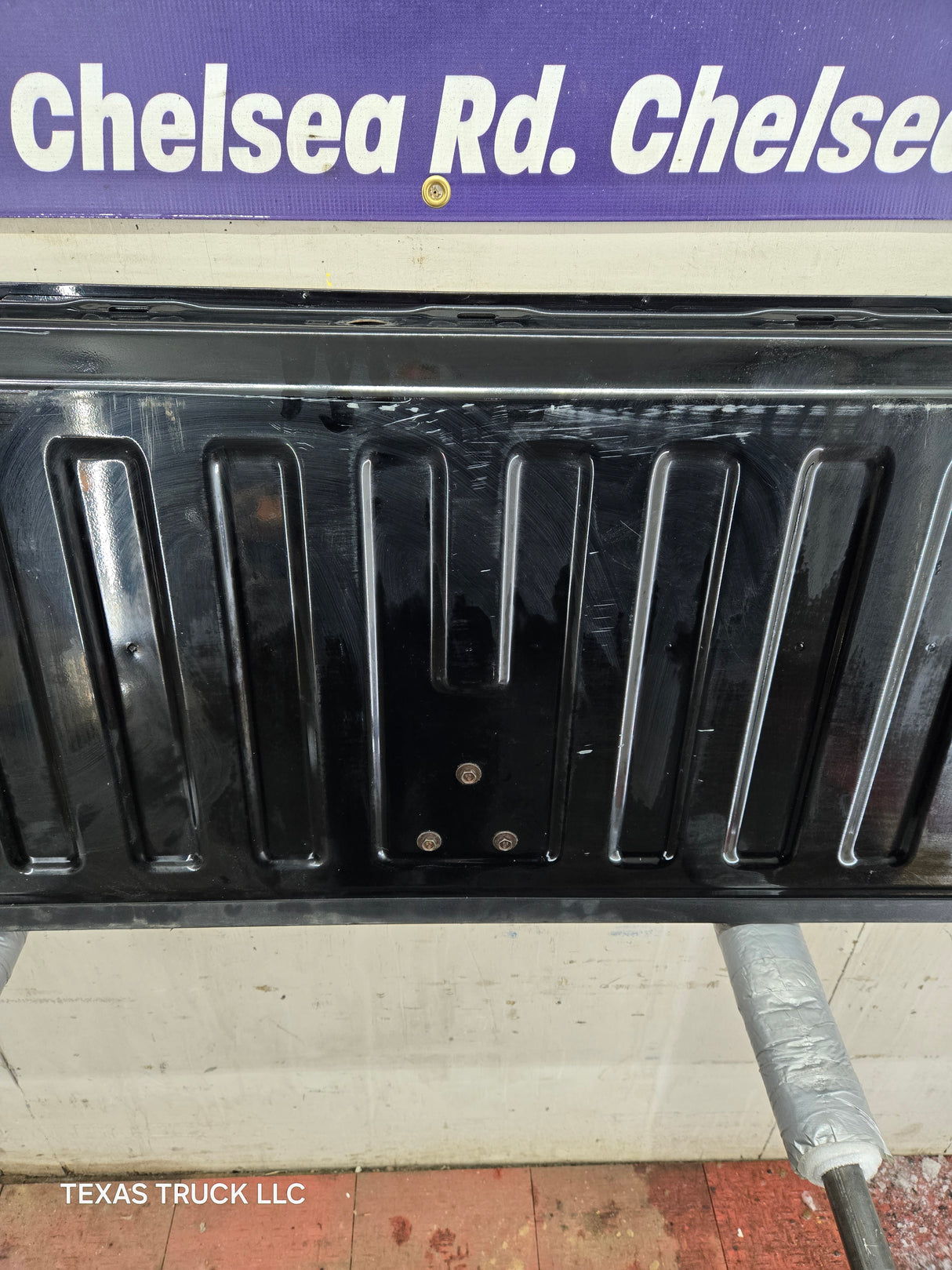 2007-2013 Chevrolet Silverado / GMC Sierra 1500 2500 3500 HD Tailgate