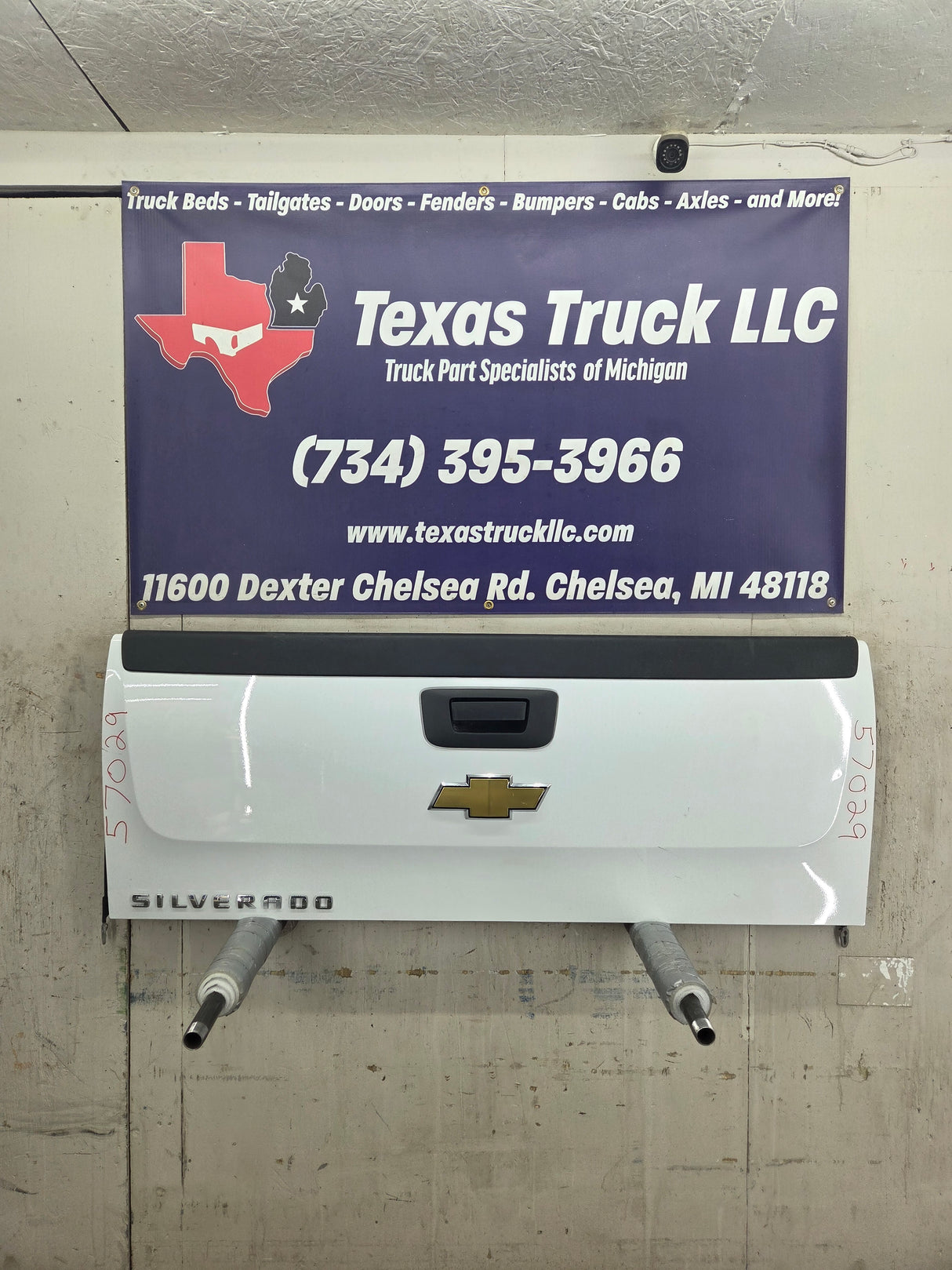 2007-2013 Chevrolet Silverado / GMC Sierra 1500 2500 3500 HD Tailgate