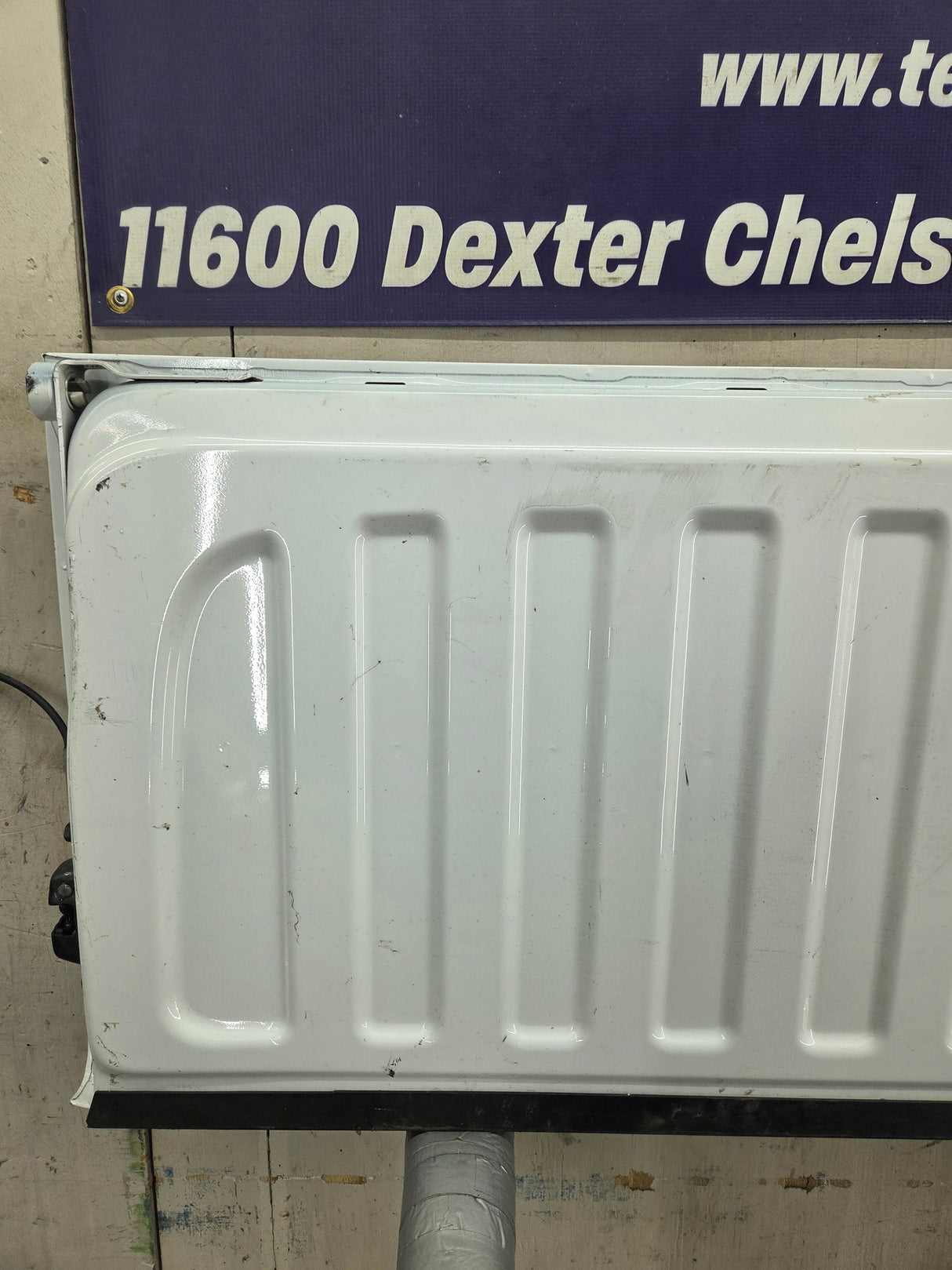 2007-2013 Chevrolet Silverado / GMC Sierra 1500 2500 3500 HD Tailgate