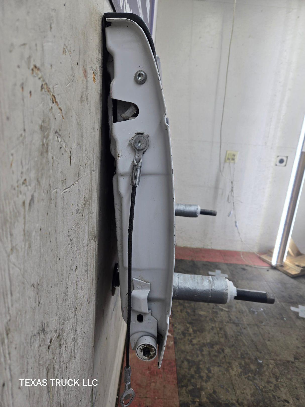 2008-2016 Ford Super Duty Tailgate F250 F350 F450 F550 - Oxford White