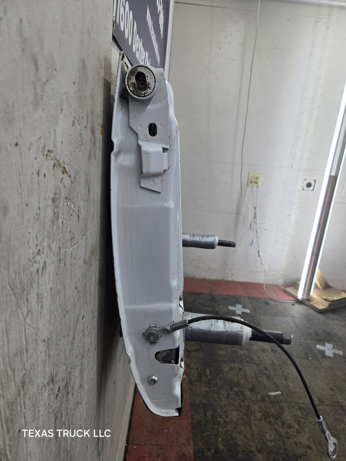 2008-2016 Ford Super Duty Tailgate F250 F350 F450 F550 - Oxford White