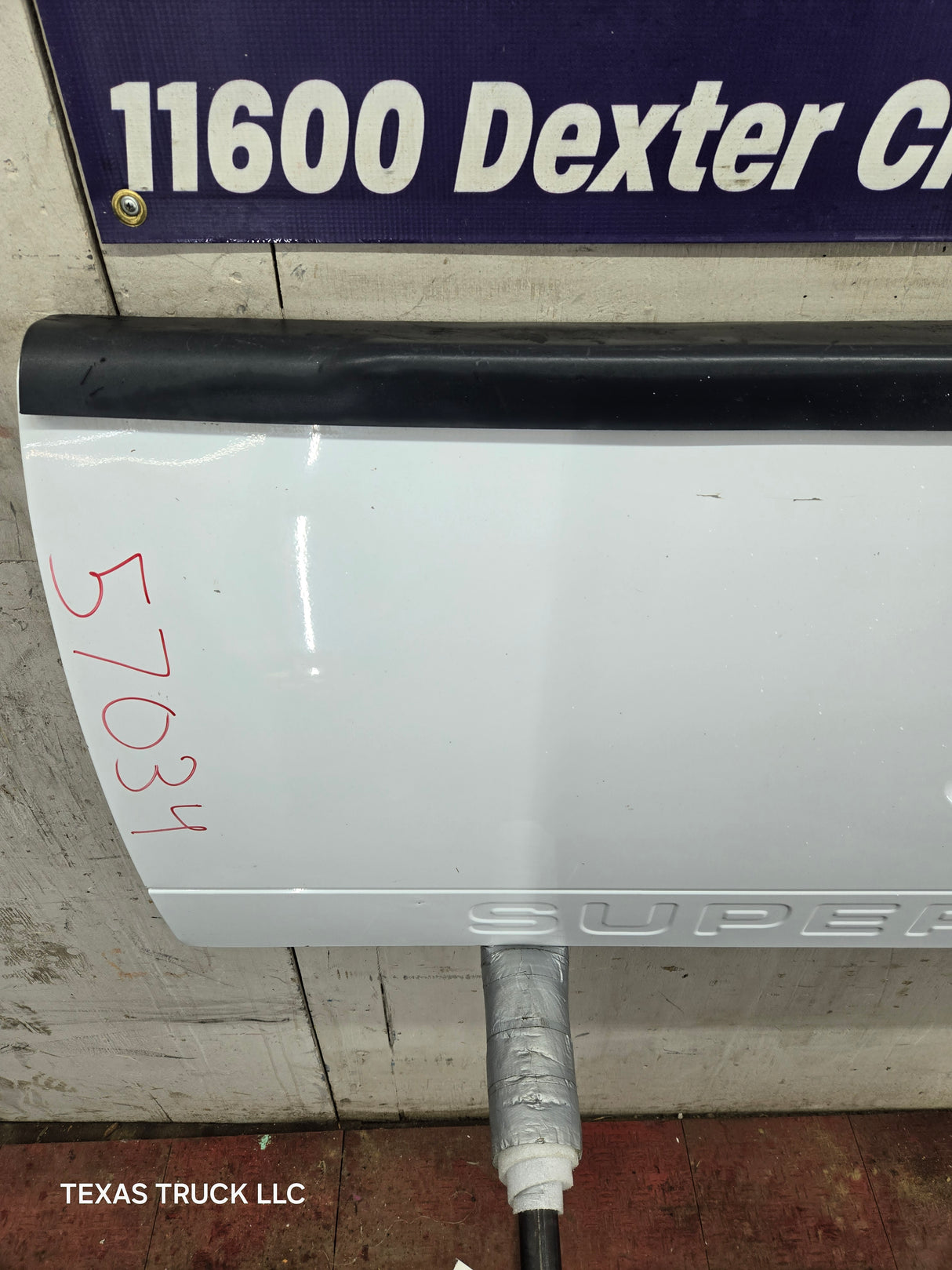 2008-2016 Ford Super Duty Tailgate F250 F350 F450 F550 - Oxford White