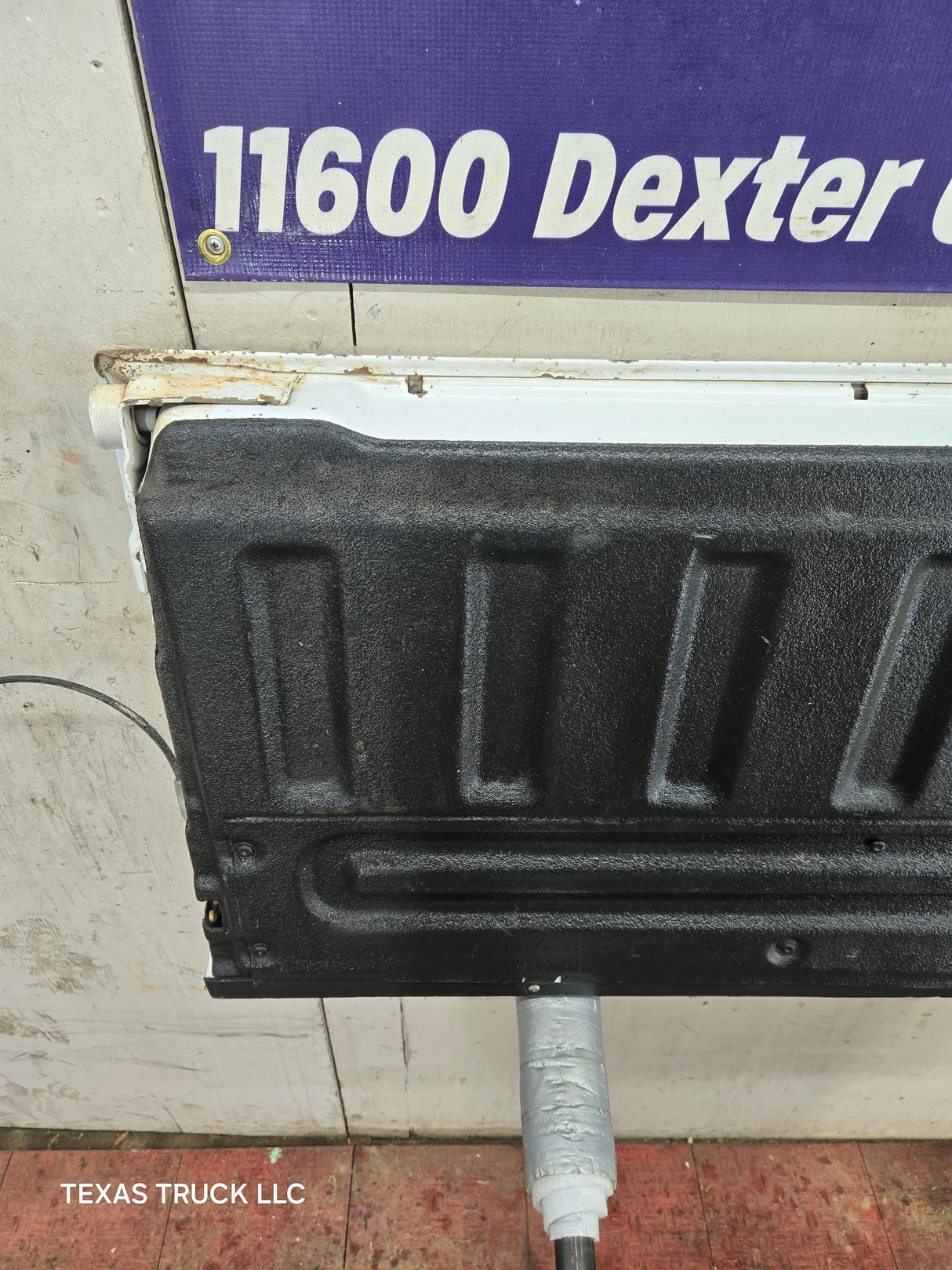 2008-2016 Ford Super Duty Tailgate F250 F350 F450 F550 - Oxford White