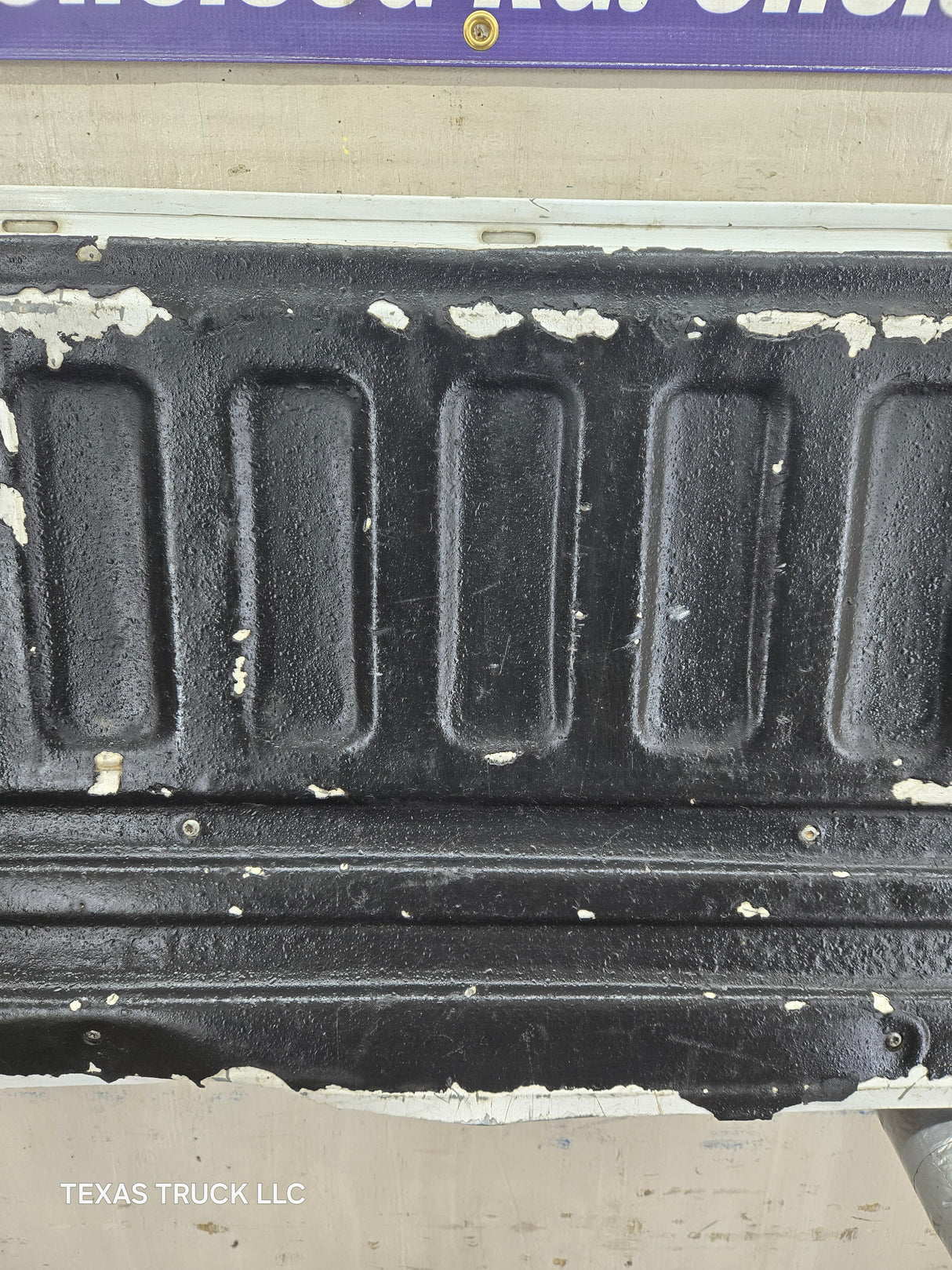 1997-2003 F150 / 1999-2007 Ford F250 F350 F450 F550 Super Duty Tailgate - White