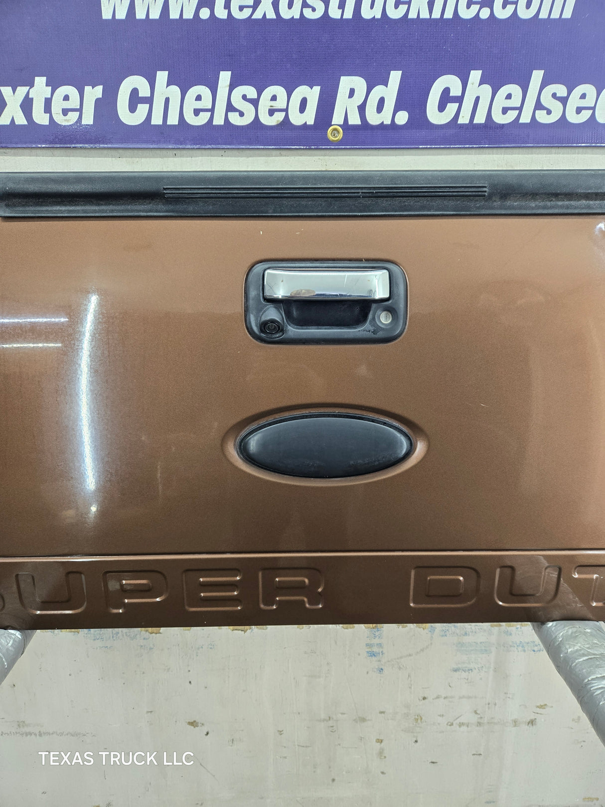 2008-2016 Ford Super Duty Tailgate With Step & Camera F250 F350 F450 F550 - Brown