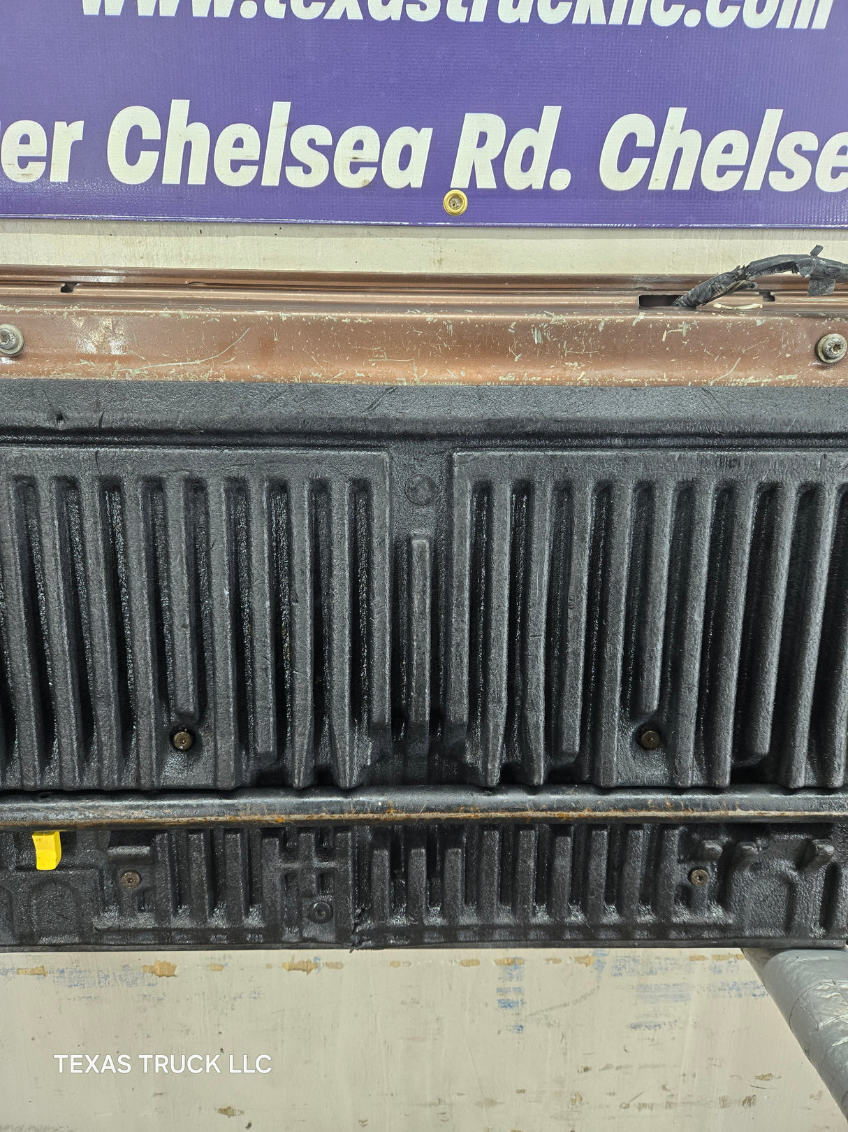 2008-2016 Ford Super Duty Tailgate With Step & Camera F250 F350 F450 F550 - Brown