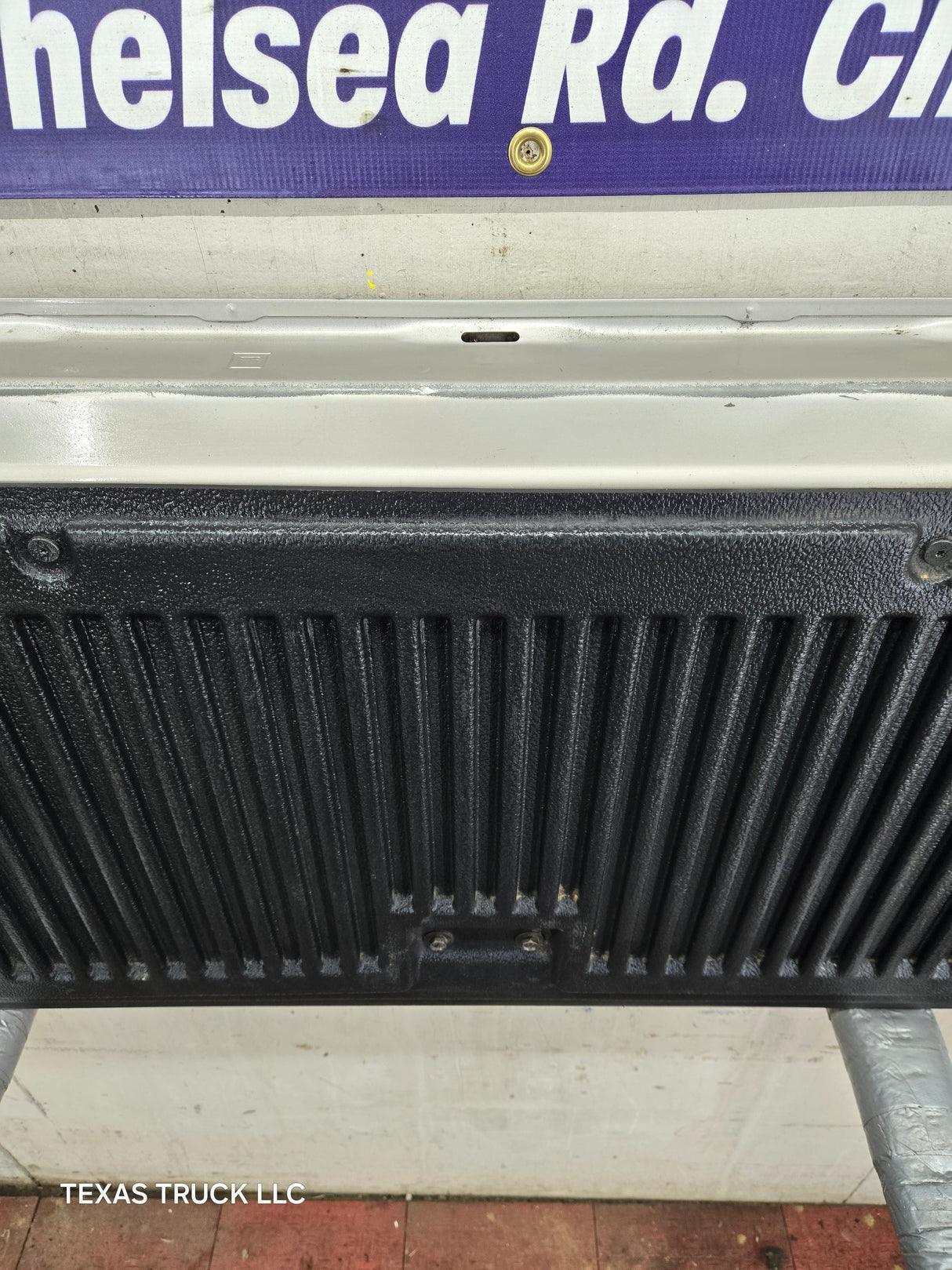 2007-2013 Chevrolet Silverado / GMC Sierra 1500 2500 3500 HD Tailgate