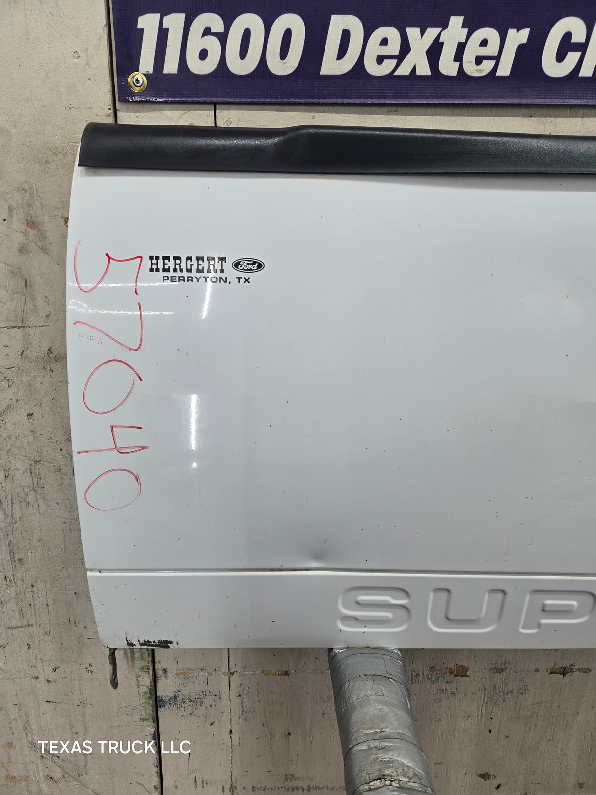 2008-2016 Ford Super Duty Tailgate F250 F350 F450 F550 - Oxford White