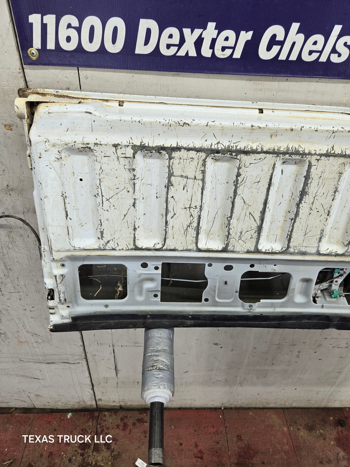 2008-2016 Ford Super Duty Tailgate F250 F350 F450 F550 - Oxford White