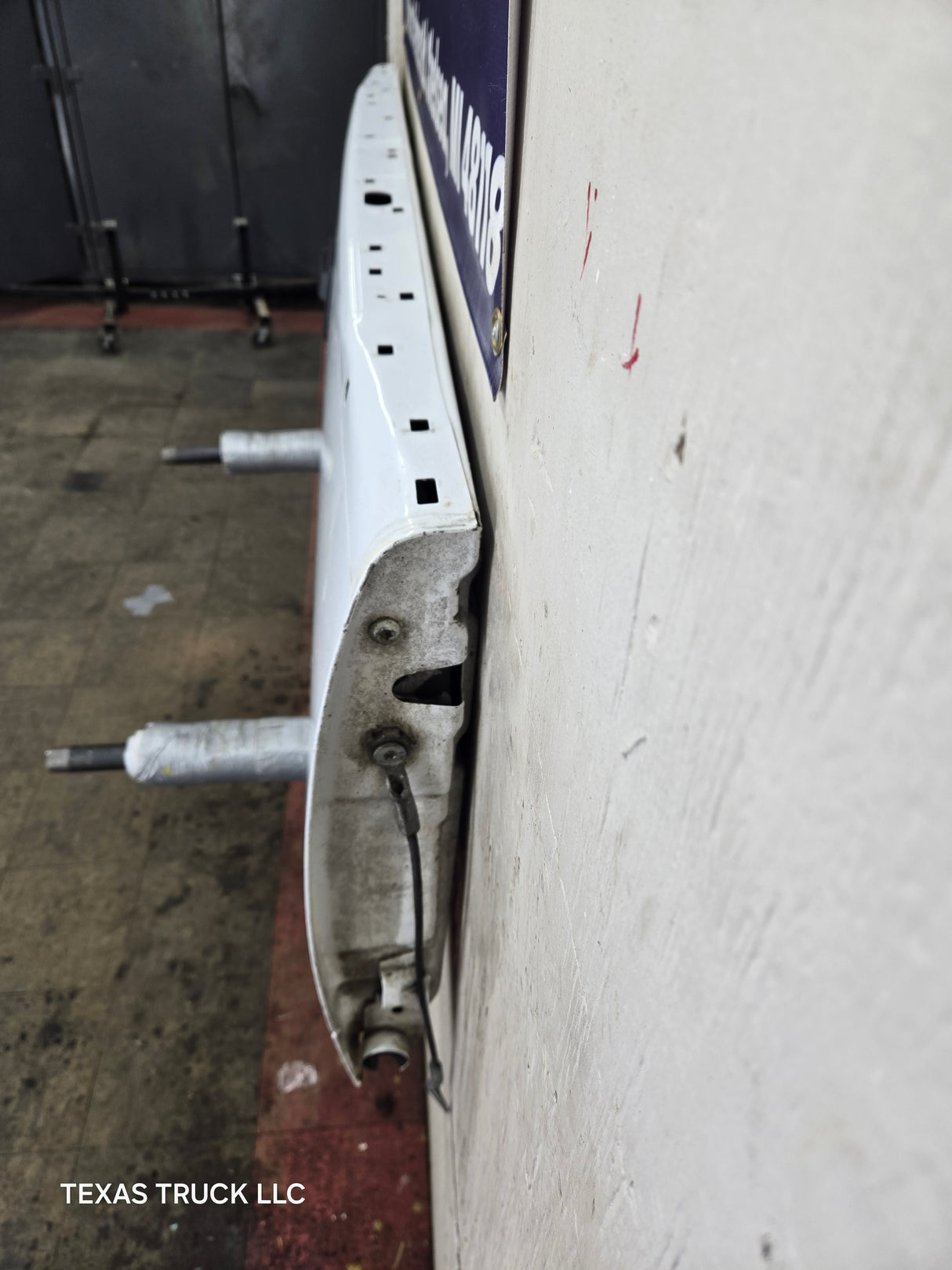 2008-2016 Ford Super Duty Tailgate F250 F350 F450 F550 - Oxford White