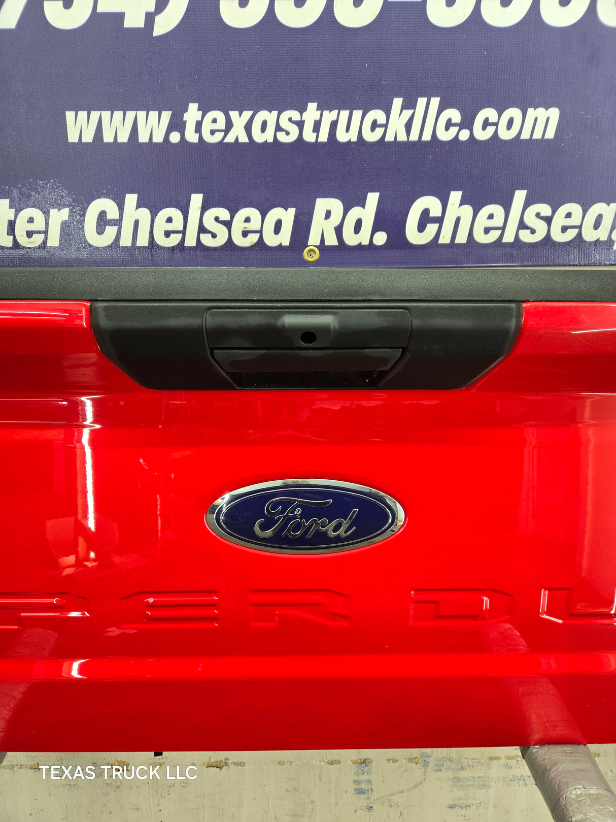 2023-2025 Ford Super Duty F250 F350 F450 F550 Tailgate - Red