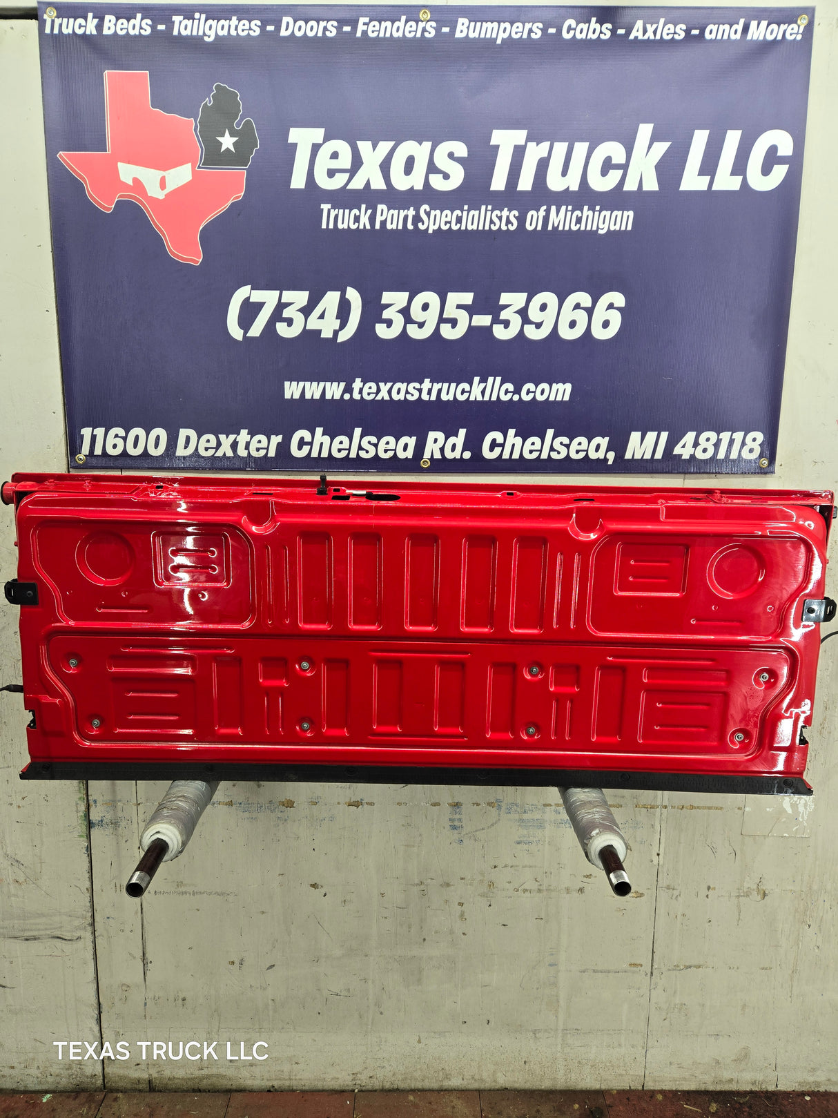 2023-2025 Ford Super Duty F250 F350 F450 F550 Tailgate - Red