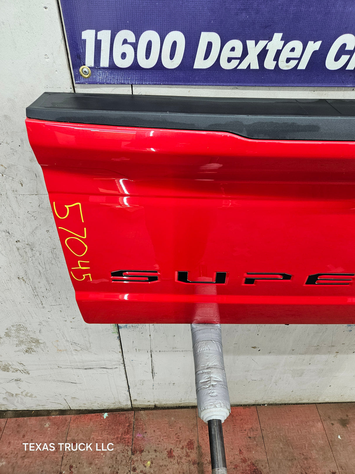 2023-2025 Ford Super Duty F250 F350 F450 F550 Tailgate - Red