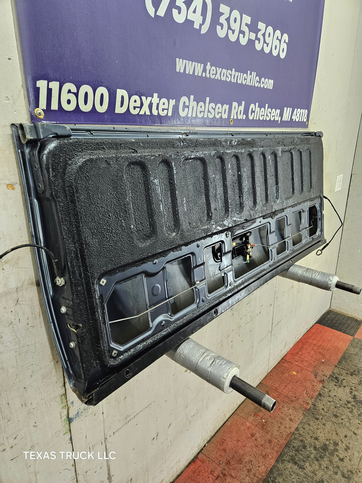 2007-2013 Toyota Tundra Tailgate