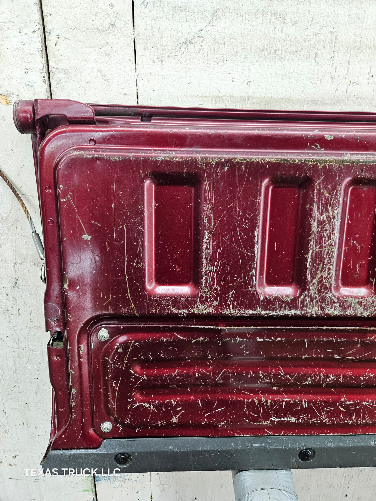 2001-2006 Toyota Tundra Tailgate - Maroon