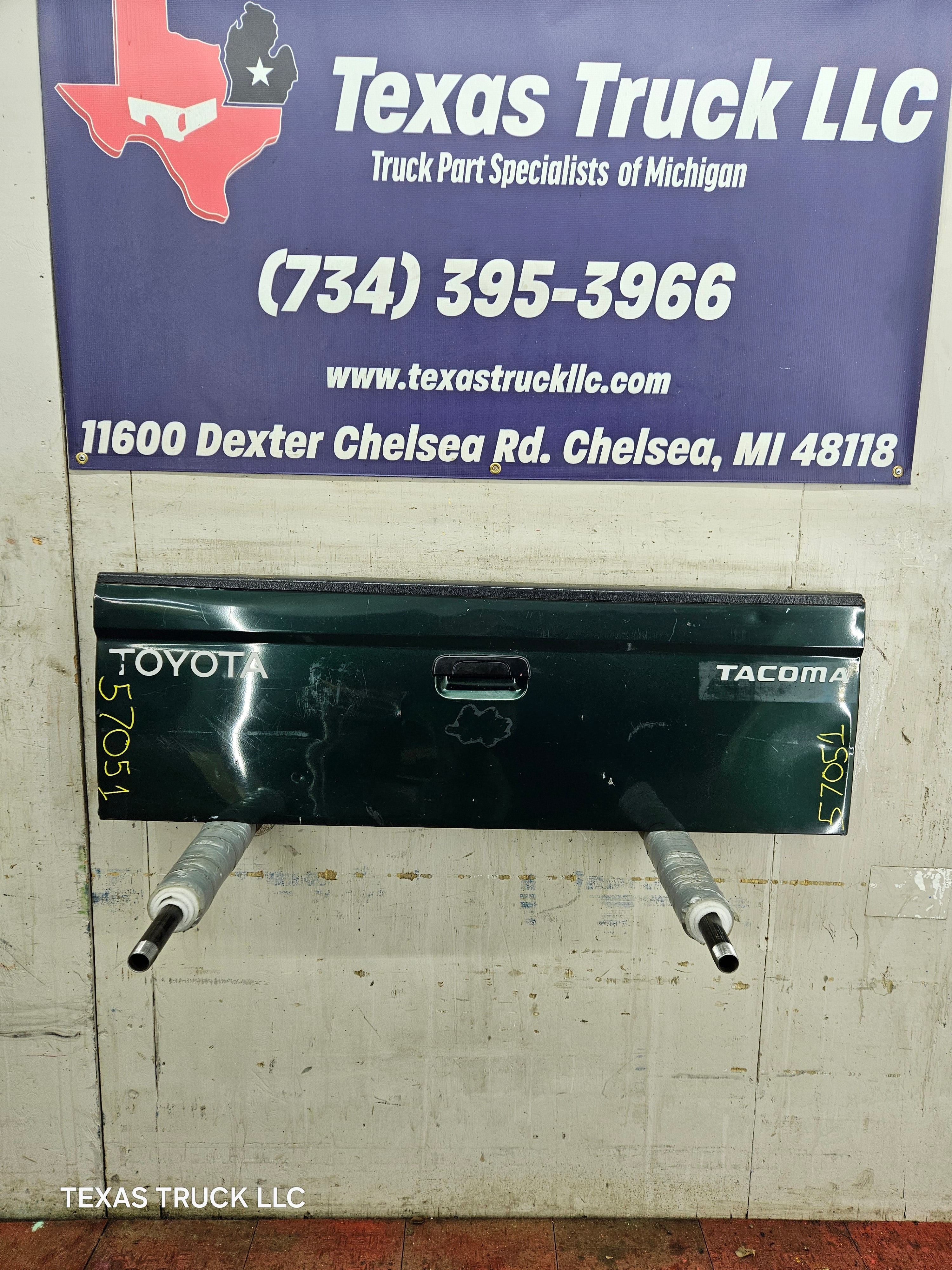 ☆TOYOTA ／TASCAN☆ 1995-2004 Toyota Tacoma Tailgate - Green – Texas Truck LLC