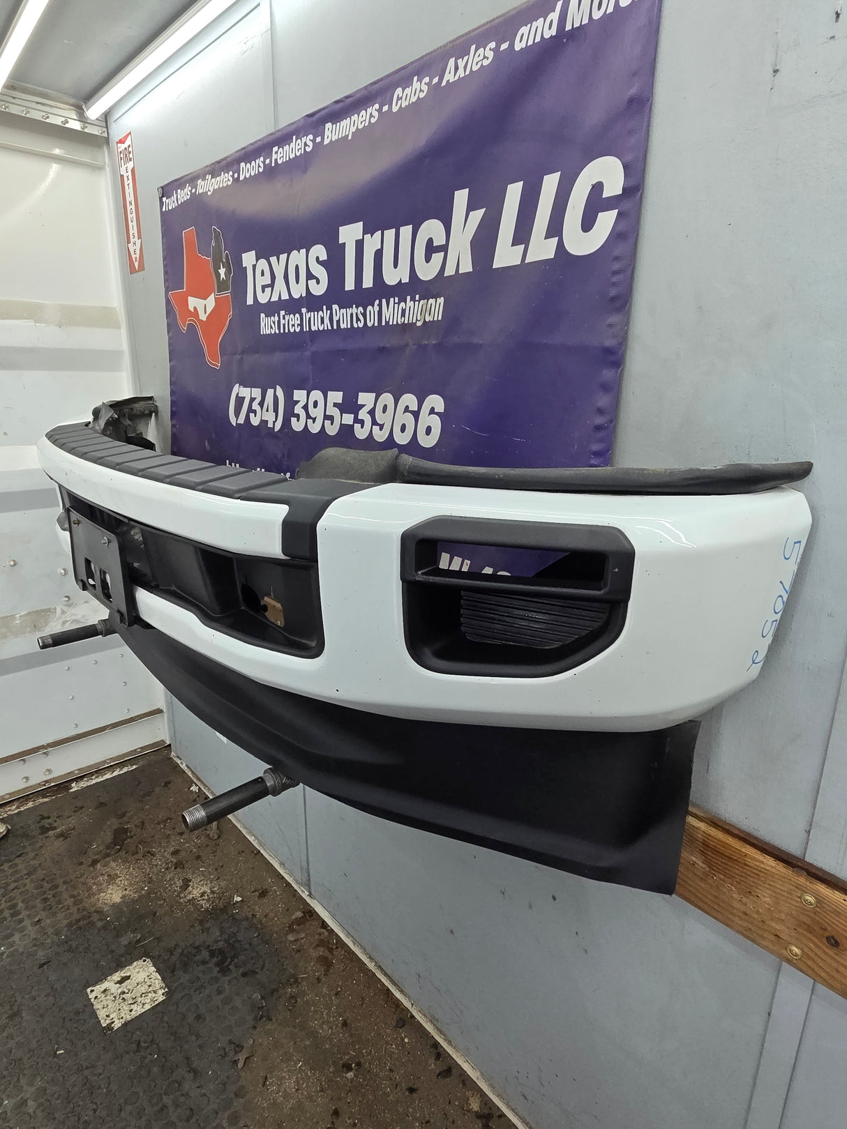 2020-2022 Ford Super Duty F250 F350 Front Bumper - White