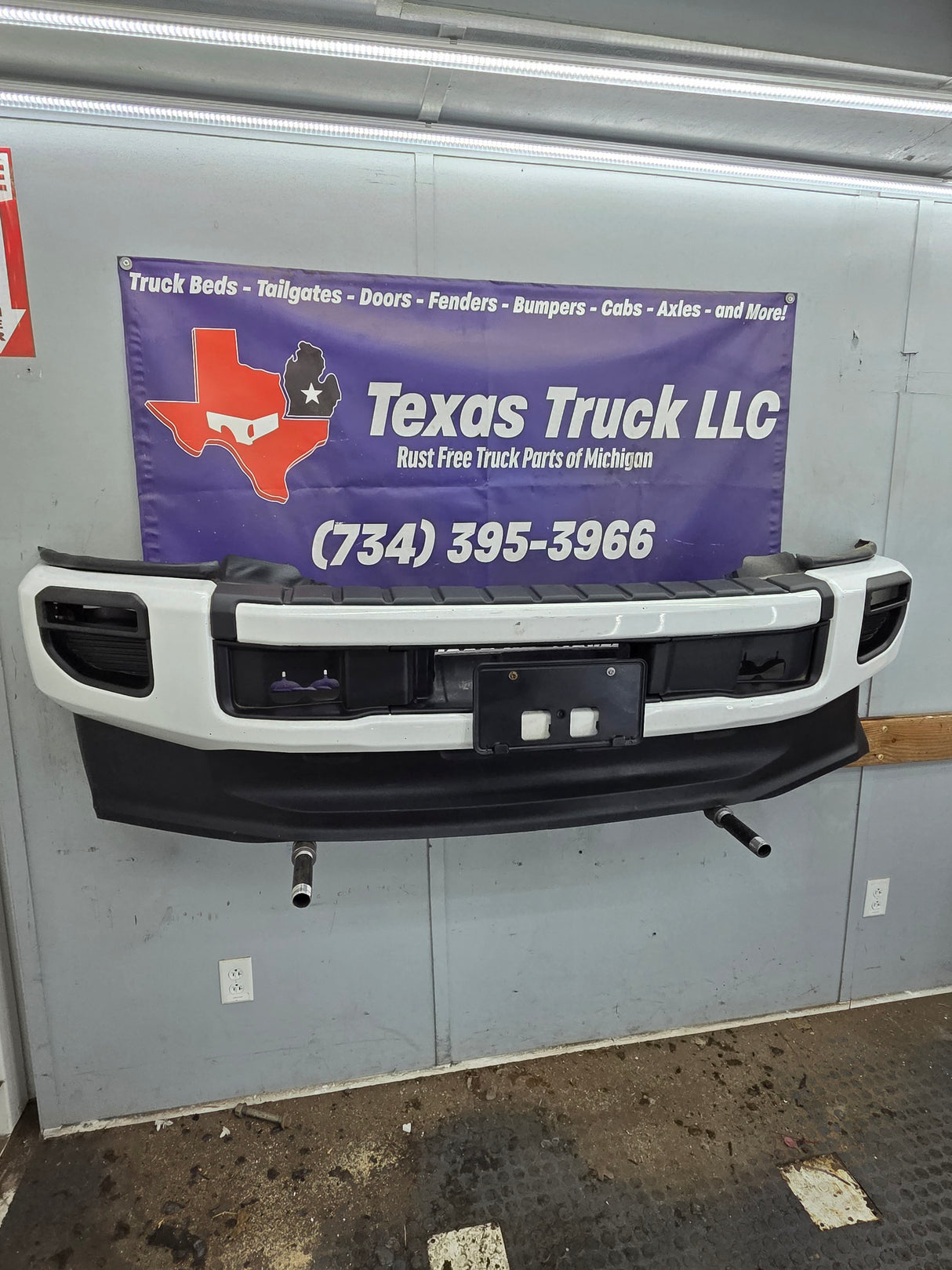 2020-2022 Ford Super Duty F250 F350 Front Bumper - White