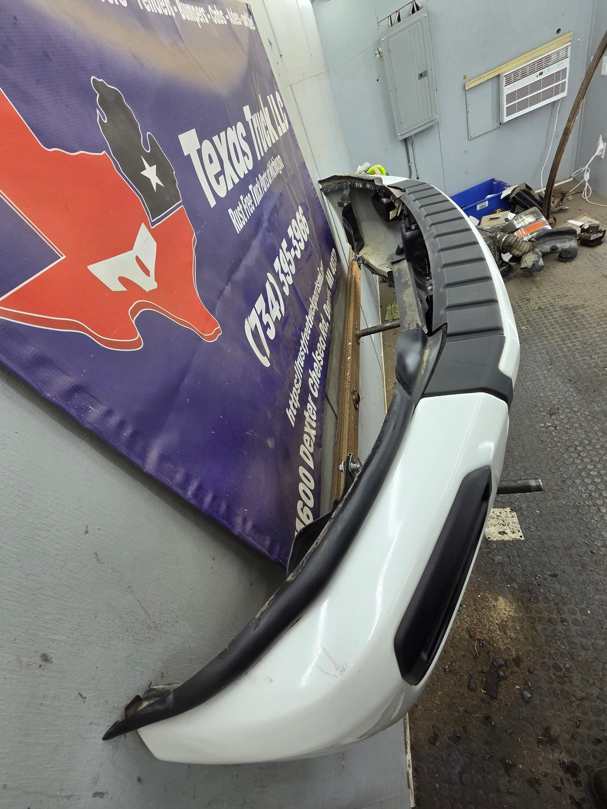 2020-2022 Ford Super Duty F250 F350 Front Bumper - White