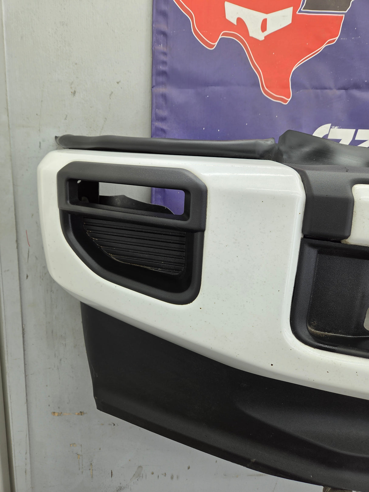 2020-2022 Ford Super Duty F250 F350 Front Bumper - White