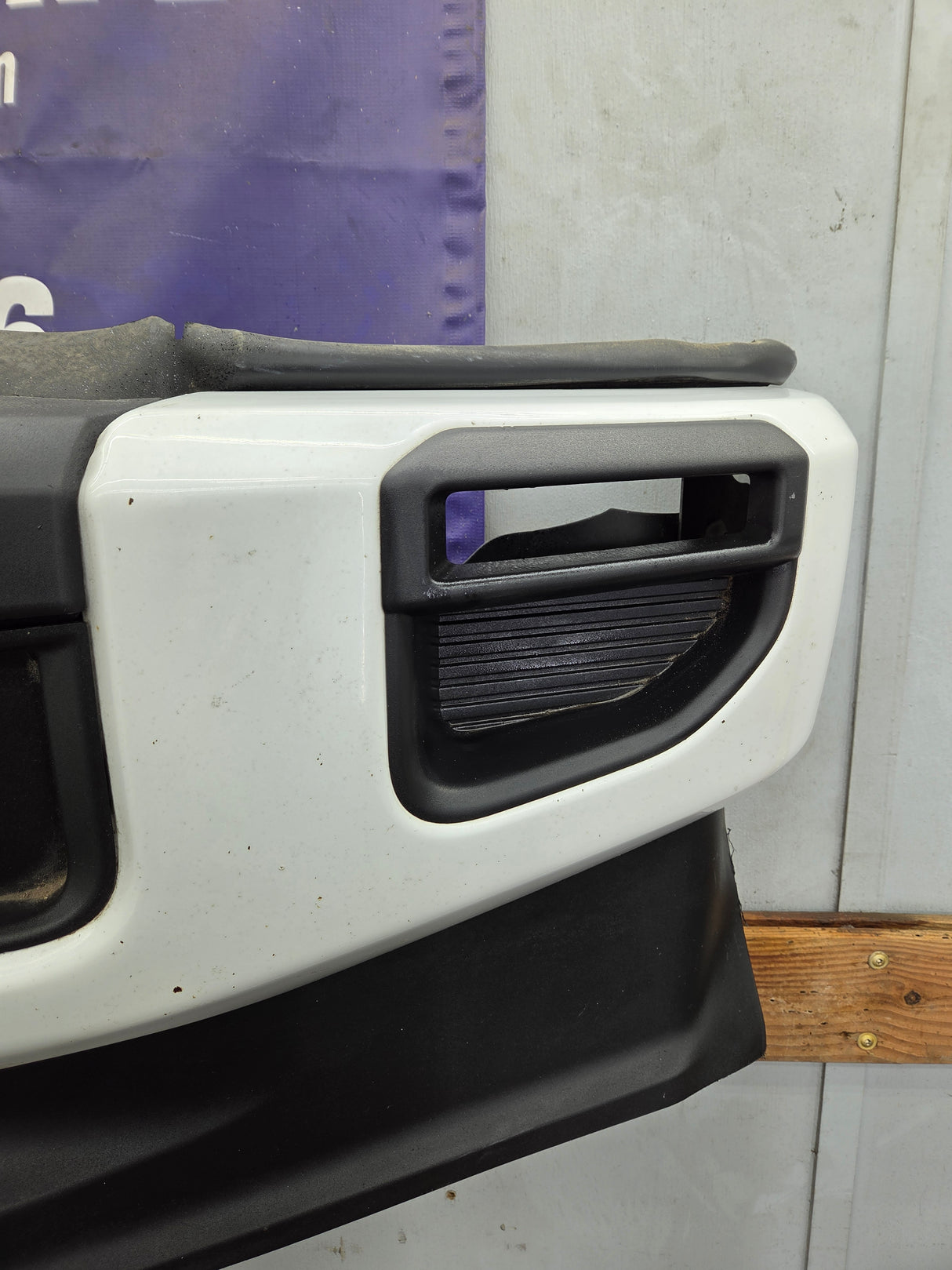 2020-2022 Ford Super Duty F250 F350 Front Bumper - White