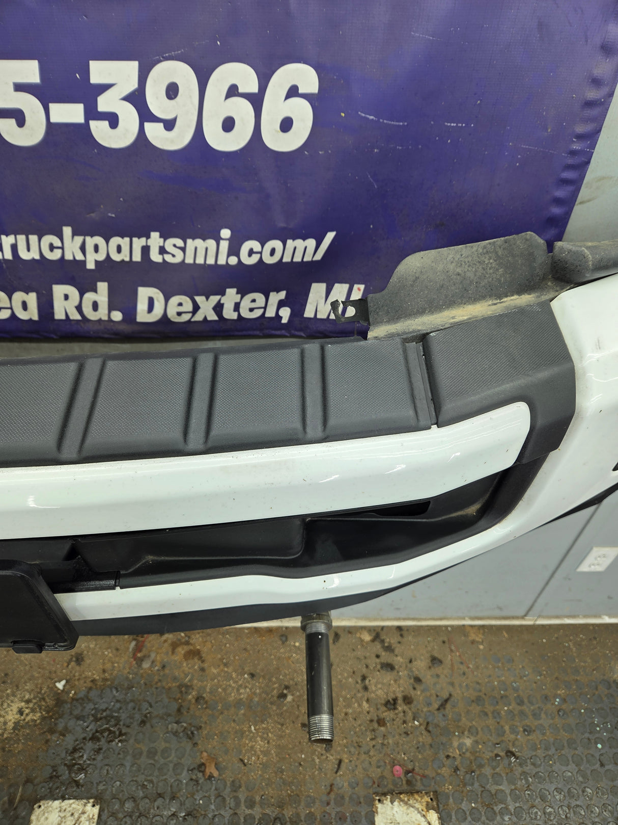 2020-2022 Ford Super Duty F250 F350 Front Bumper - White