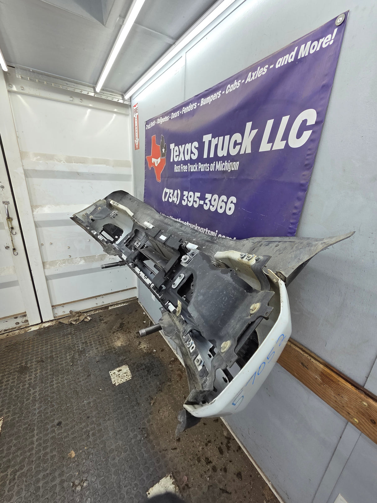 2020-2022 Ford Super Duty F250 F350 Front Bumper - White